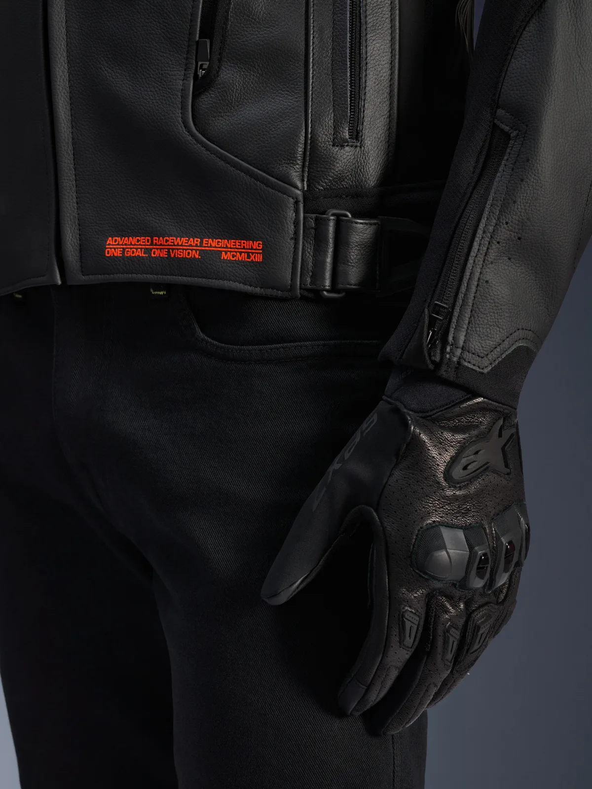 Кожено яке Alpinestars GP Plus V4 Black White