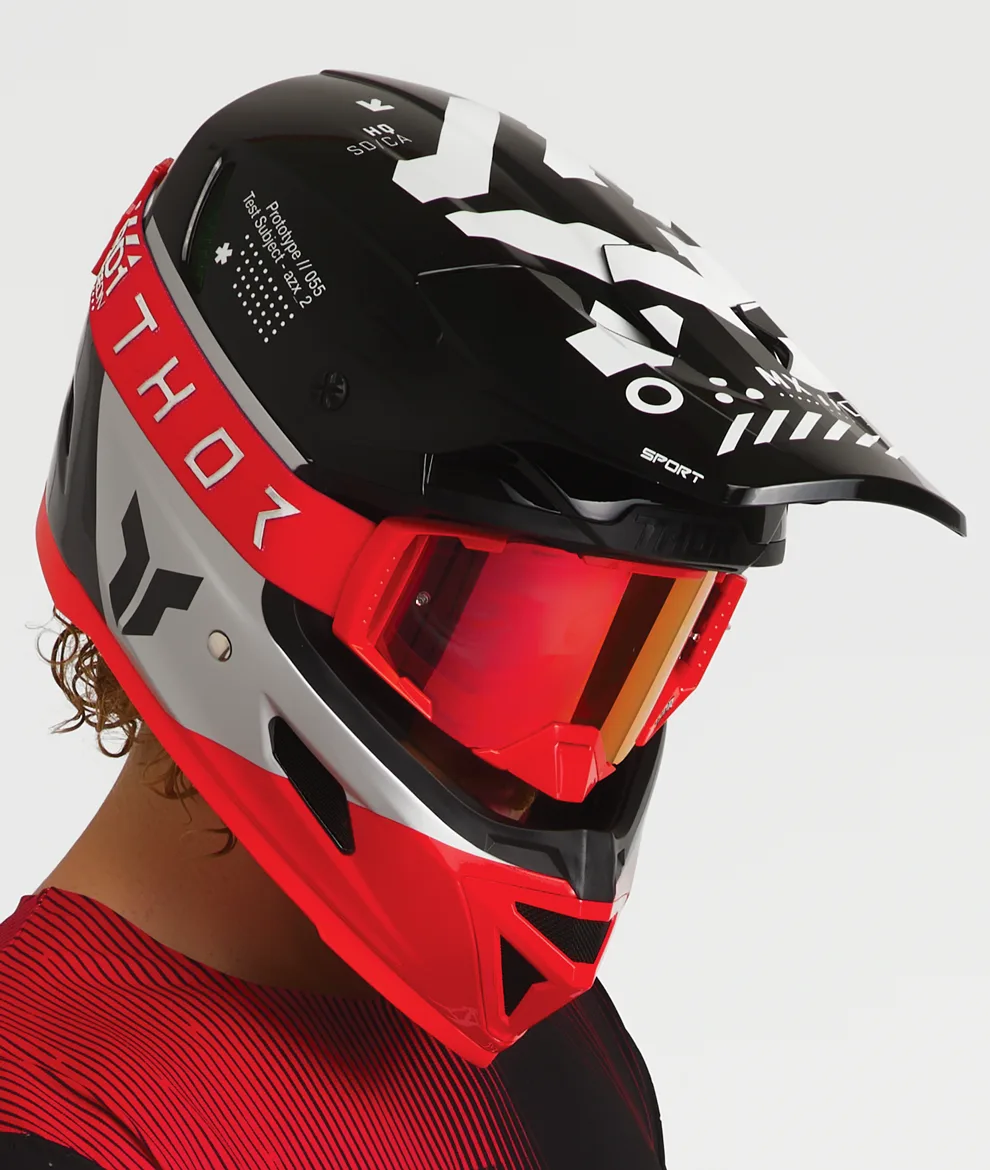 Мотокрос каска Thor Reflex Sport Strike Black Red
