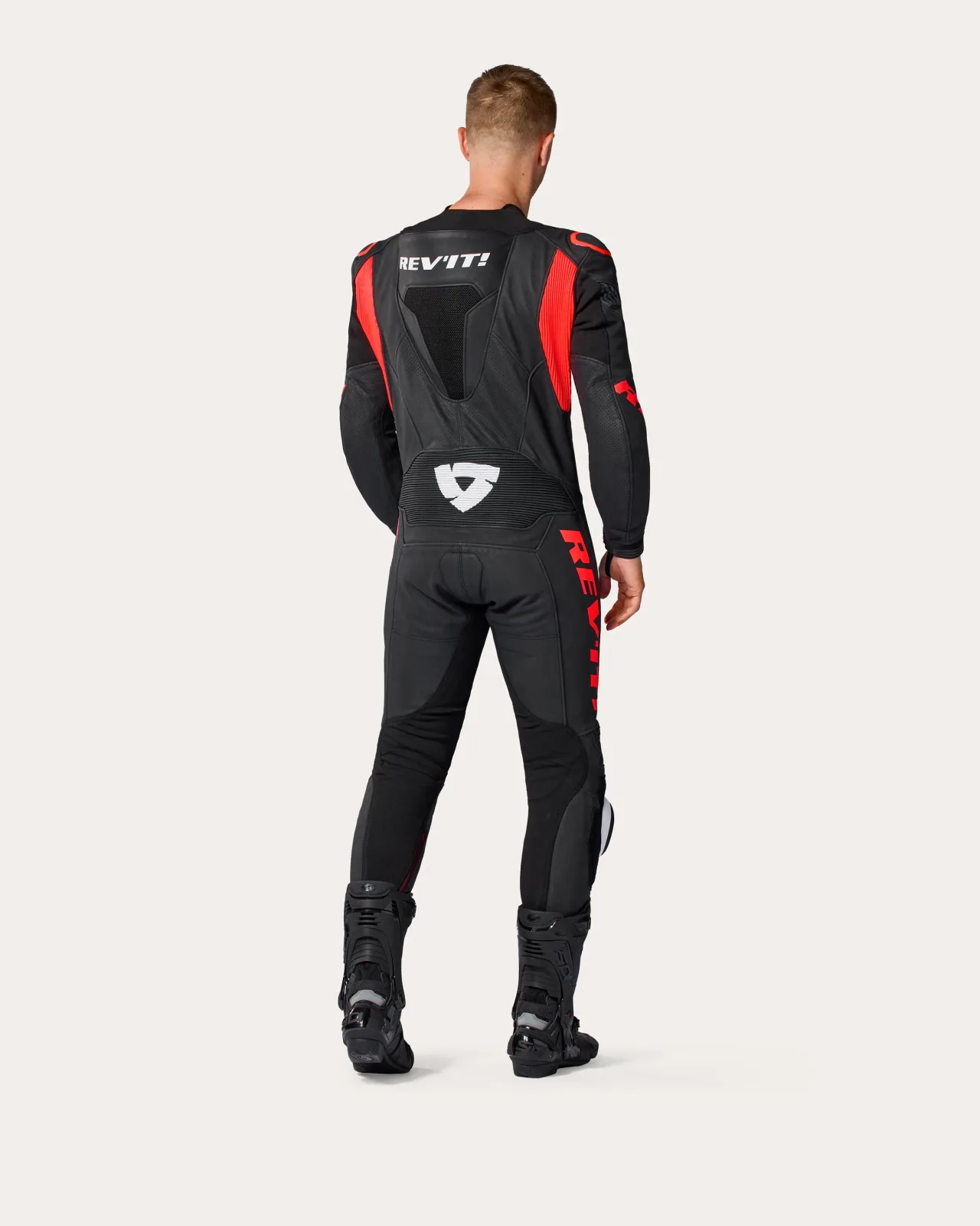 Цял кожен екип Rev'it Argon 3 Black Neon Red