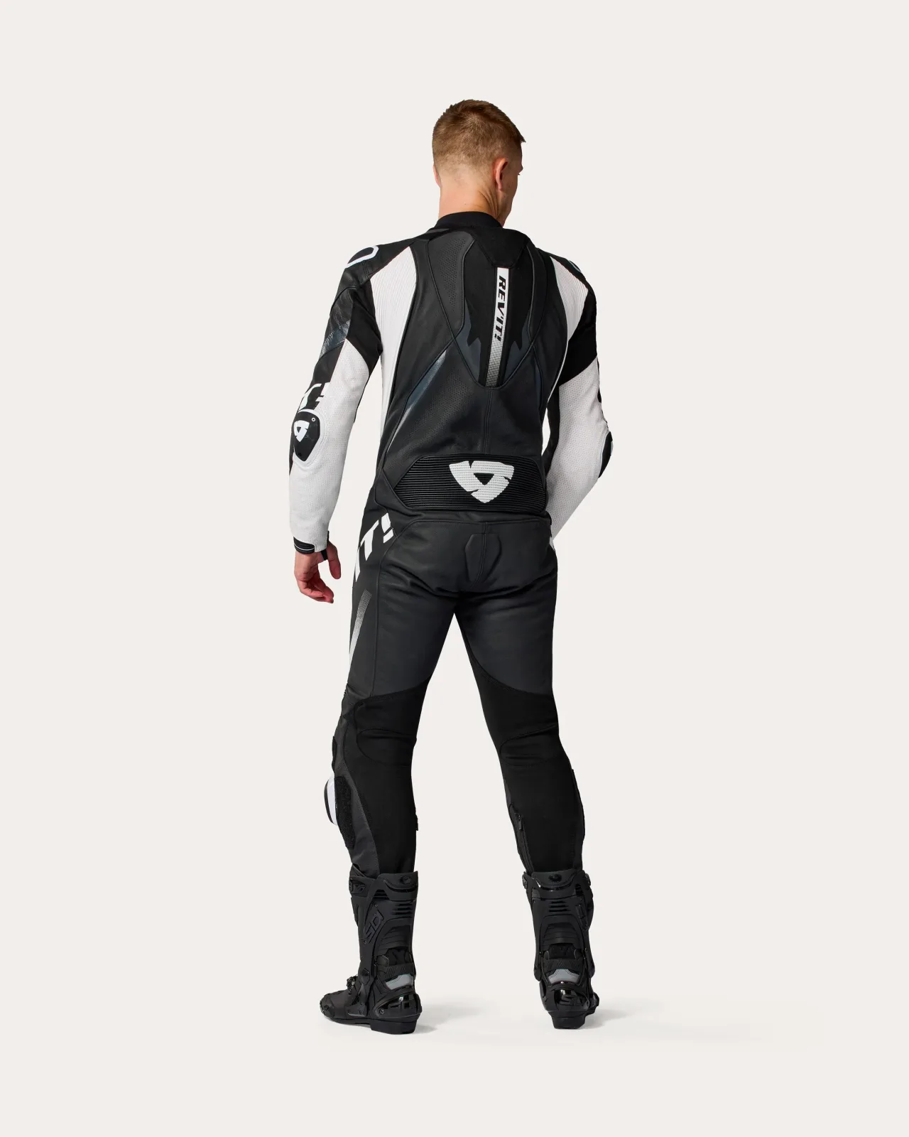 Цял кожен екип Rev'it Hyperspeed 3 Black White