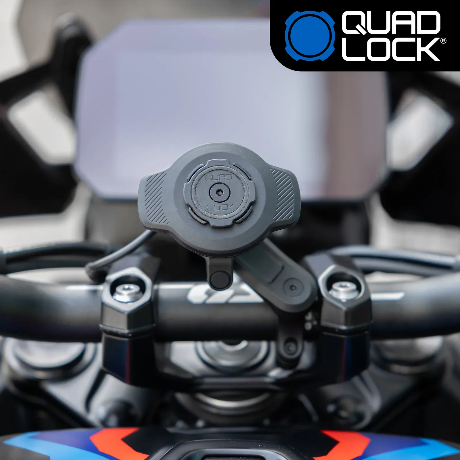 Безжично зарядно за мотор Quad Lock Weatherproof Wireless Charging Head USB