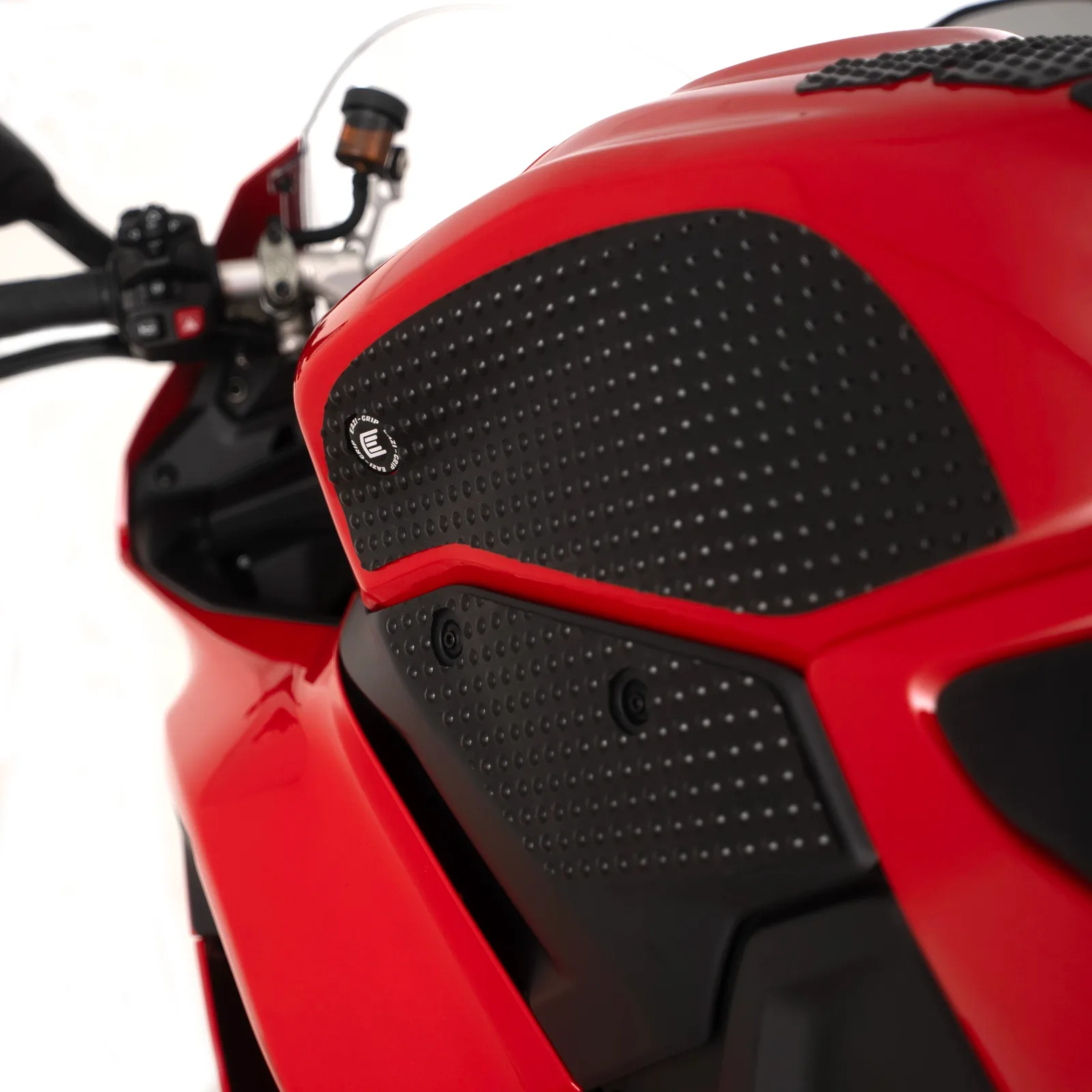 Eazi-Grip Грипове за резервоар EVO за Ducati Panigale V2 (2025+)