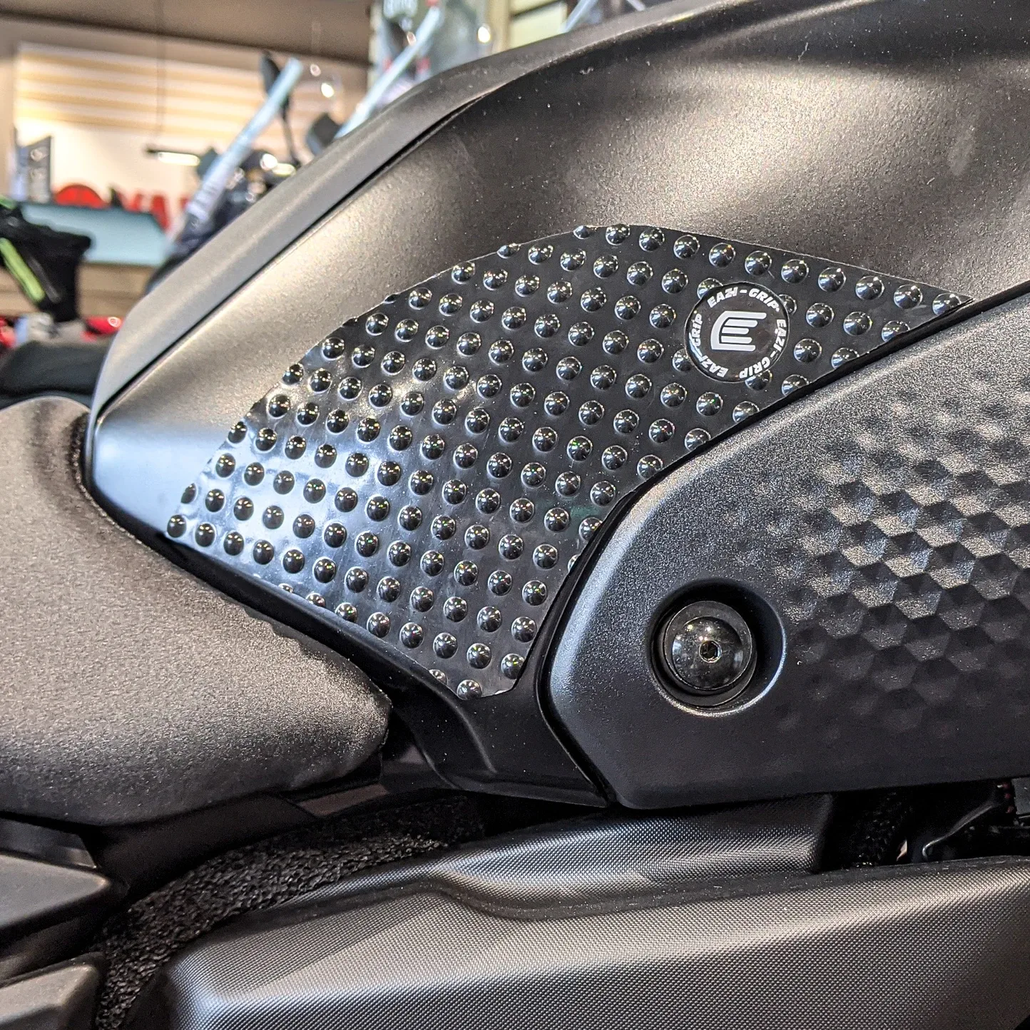 Eazi-Grip Грипове за резервоар EVO за Yamaha MT-07 (2021–2024)