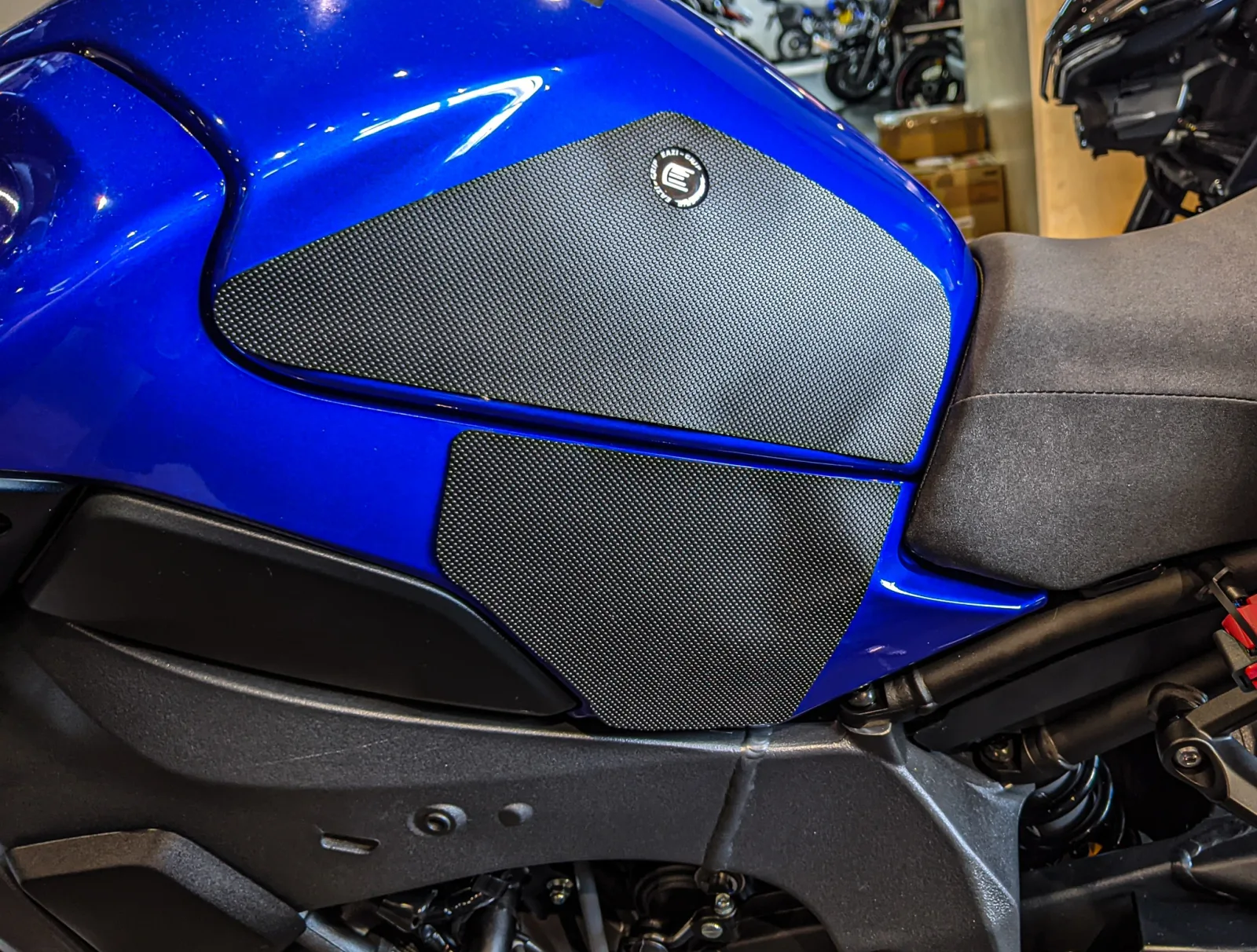 Eazi-Grip Грипове за резервоар PRO за Yamaha MT-10 (2022+), MT-10 SP (2022+)