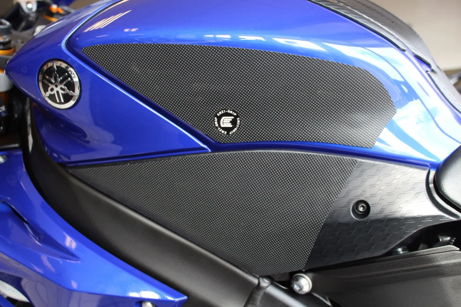 Eazi-Grip Грипове за резервоар PRO за Yamaha YZF-R6 (2017–2024)