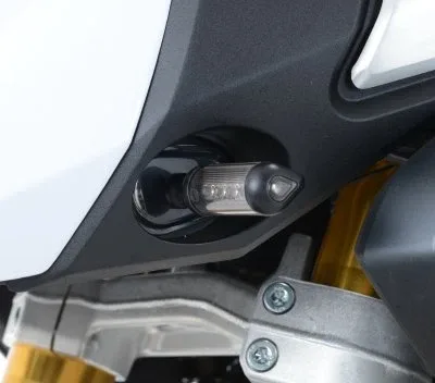 R&G Адаптери за предни мигачи за Suzuki V-Strom 1000 (2014–2020), V-Strom 1050 (2020), GSX-S 1000F (2015–2020)