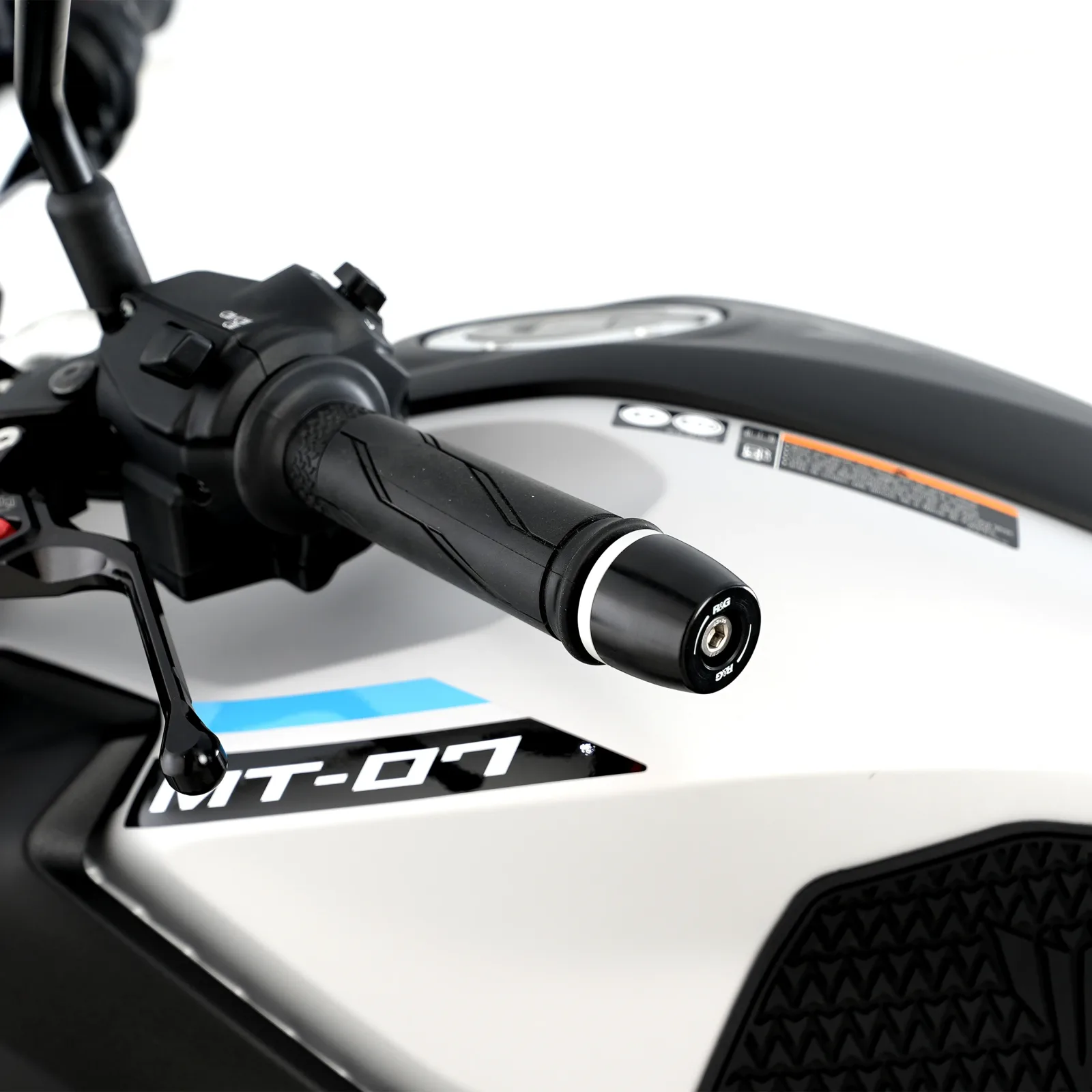 R&G Балансьори APEX за Yamaha YZF-R1 (2015+), YZF-R1M (2015+), Honda CMX 1100 Rebel (2021–2024) и др.