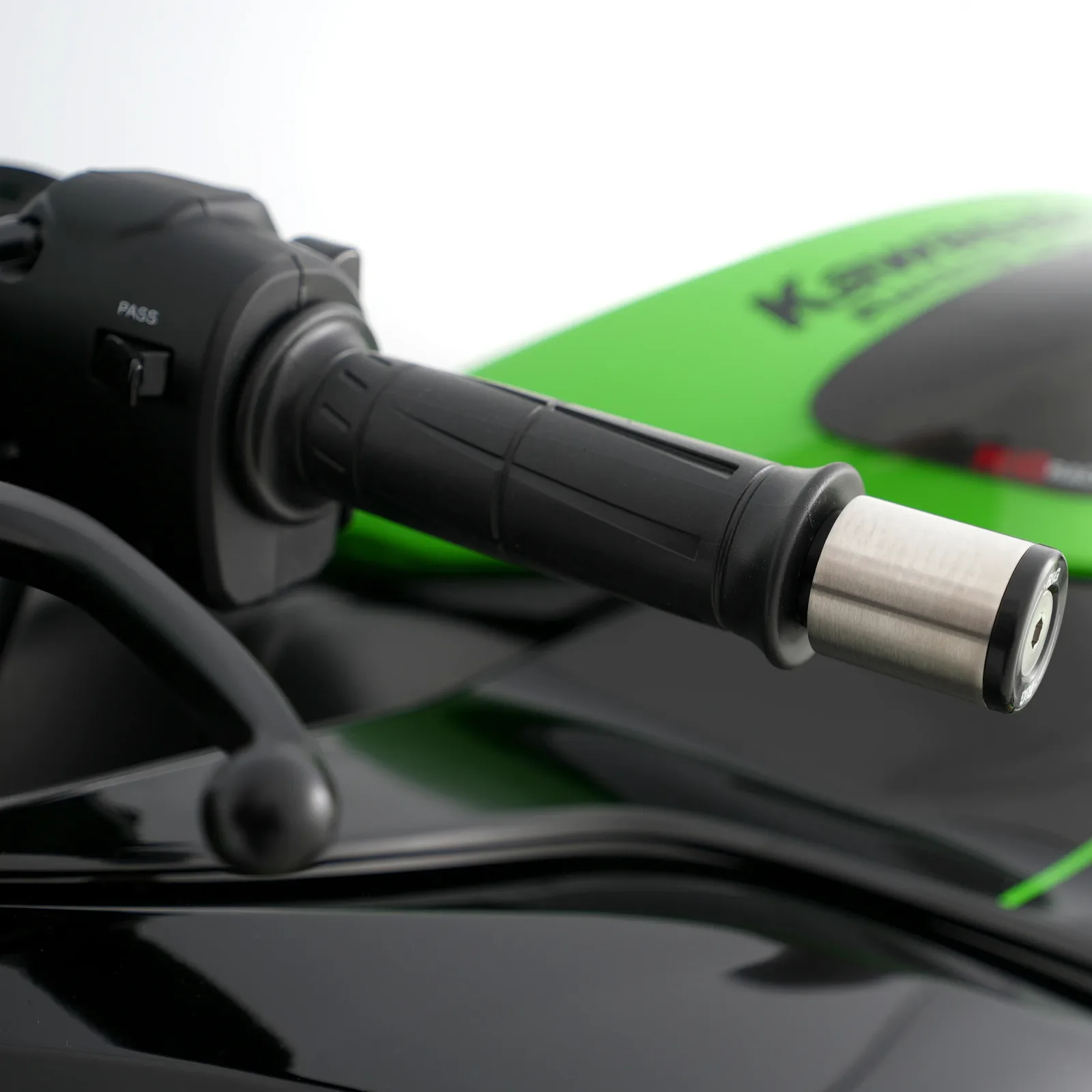 R&G Балансьори за KTM 690 Enduro (2008–2018), 690 SMC (2008–2010, 2012–2018), Kawasaki Z900 (2017+) и др.