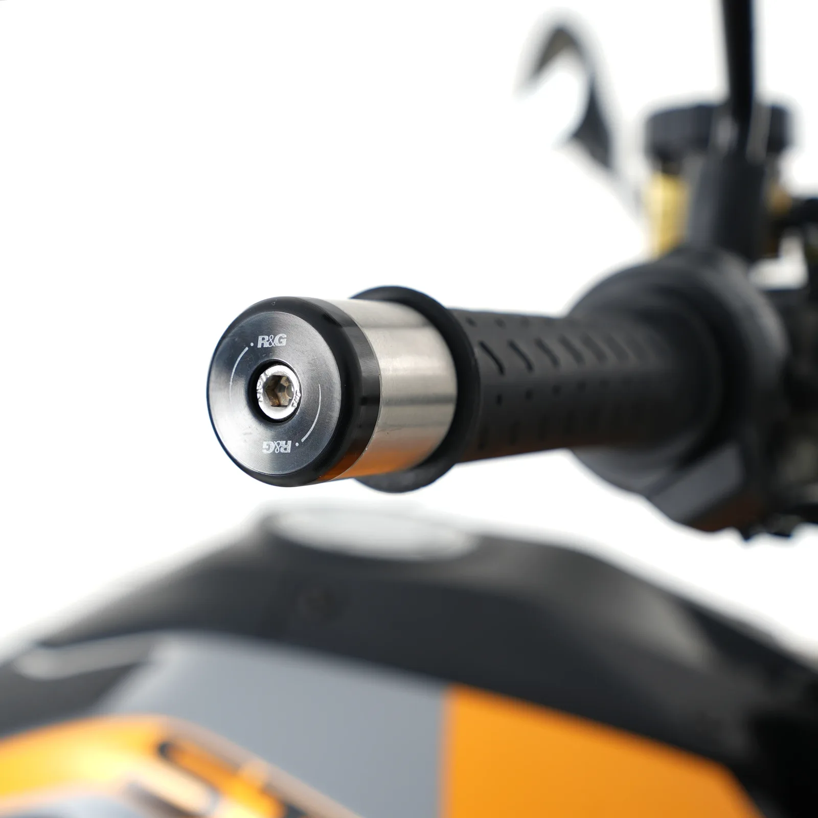 R&G Балансьори за Moto Guzzi Stelvio (2024+), V7 Stone (2021+)