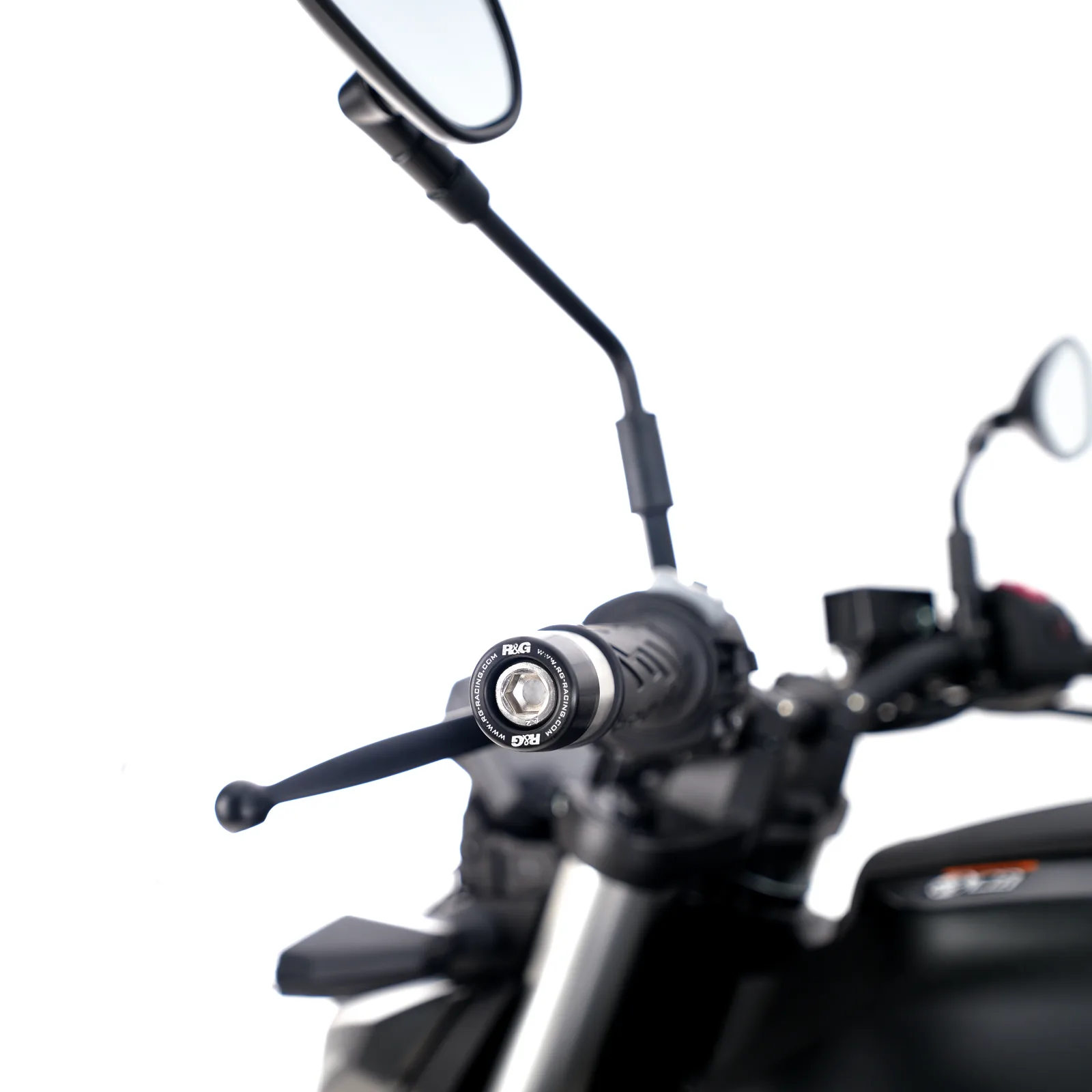 R&G Балансьори за Suzuki GSX-R 1000 (2017–2024), GSX-R 1000R (2017+), GSX-8S (2023+), V-Strom 800 (2023+) и др.