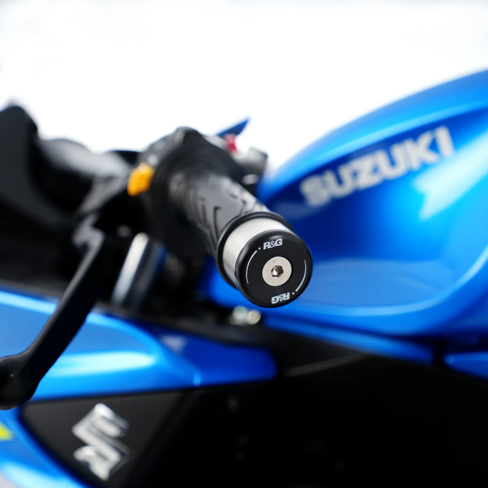 R&G Балансьори за Suzuki GSX-S 750 (2017), Yamaha X-Max 300 (2017+), Suzuki GSX-R 125 (2017+)