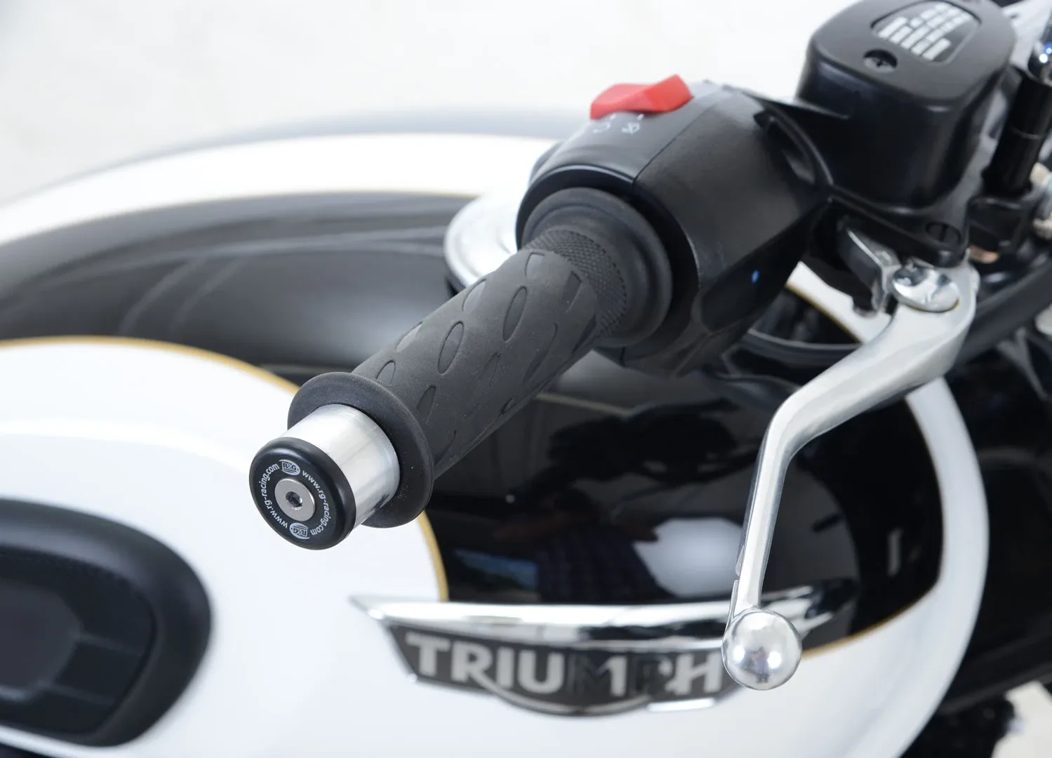 R&G Балансьори за Triumph Bonneville T120 (2016–2025), Bonneville Bobber 1200 (2017–2020), Street Cup (2017–2018)