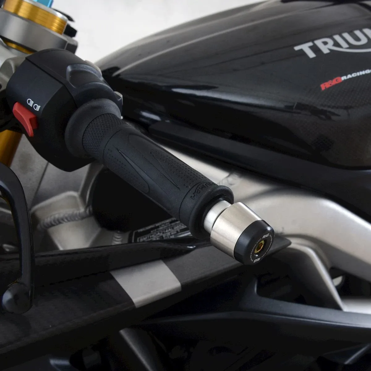 R&G Балансьори за Triumph Daytona Moto2 765 (2020)