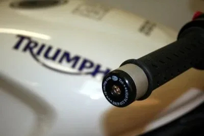 R&G Балансьори за Triumph Speed Triple 1050 (2005–2010)