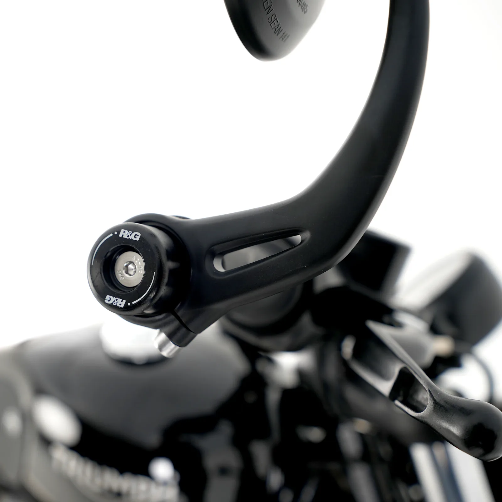 R&G Балансьори за Triumph Speed Triple 1050 (2016, 2018–2020), Thruxton 1200 R (2016–2018) и др.