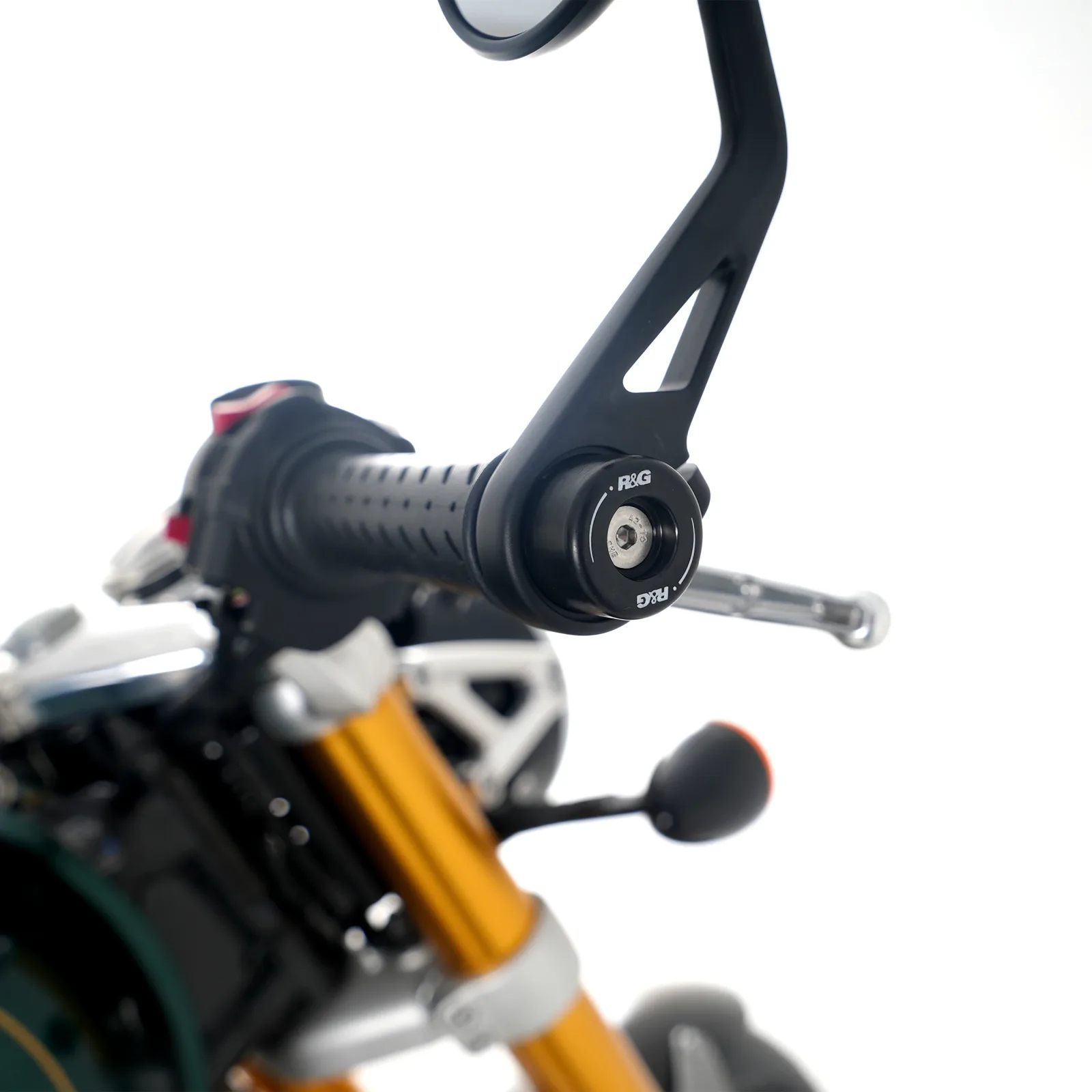 R&G Балансьори за Triumph Speed Triple 1050 (2016, 2018–2020), Thruxton 1200 R (2016–2018) и др.