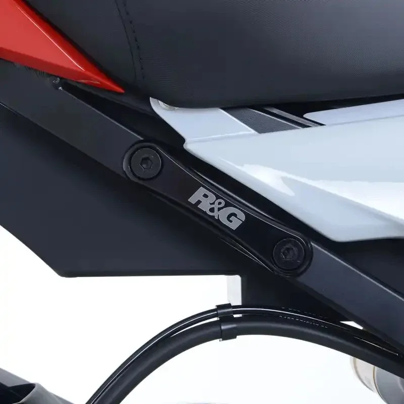 R&G Държач за ауспух (комплект) за BMW S 1000 R (2017–2020)