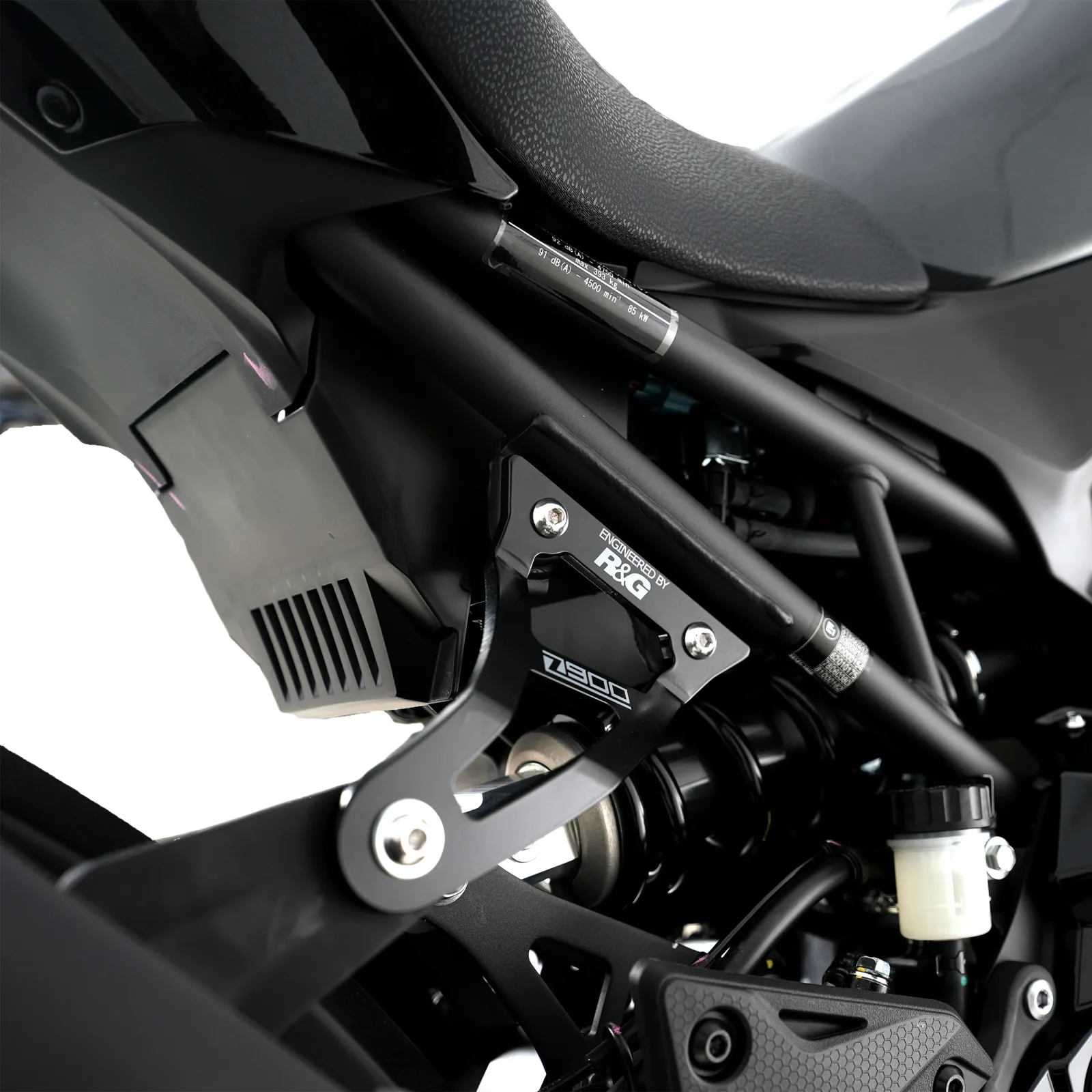 R&G Държач за ауспух (комплект) за Kawasaki Z900 (2017+)