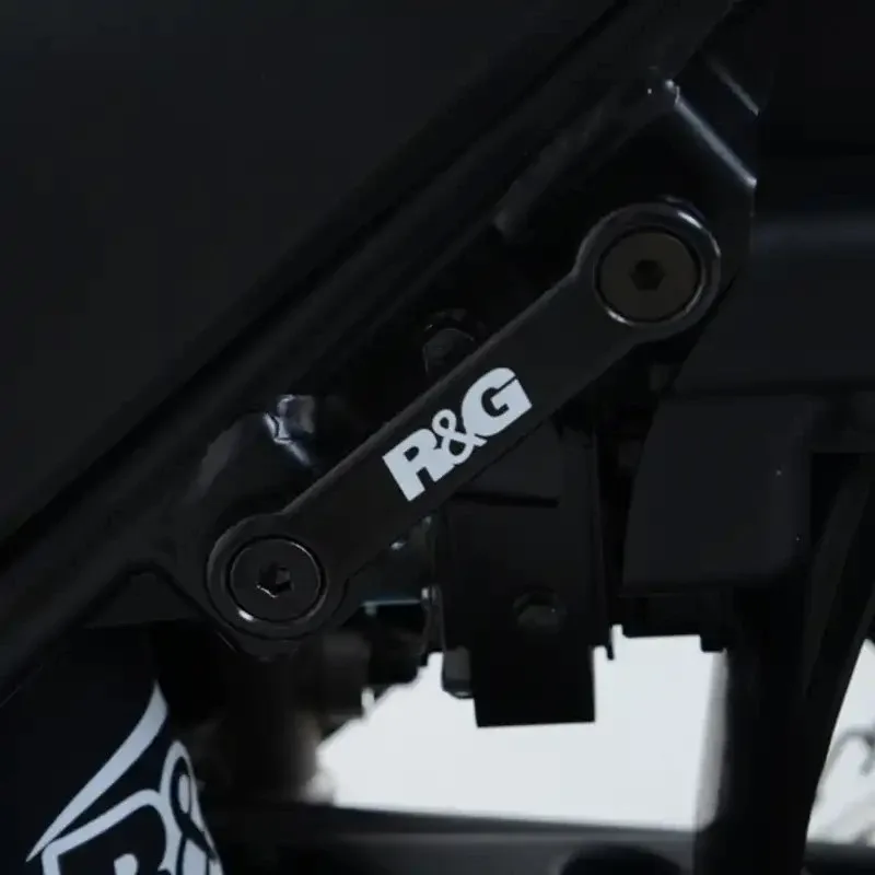 R&G Държач за ауспух (комплект) за Suzuki SV 650X (2020–2023)