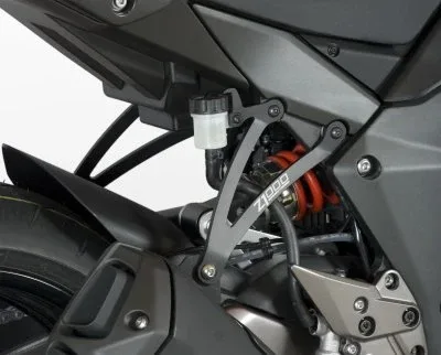 R&G Държач за ауспух за Kawasaki Z1000 (2010–2018), Z1000SX (2011–2013), Z1000R (2017–2020)