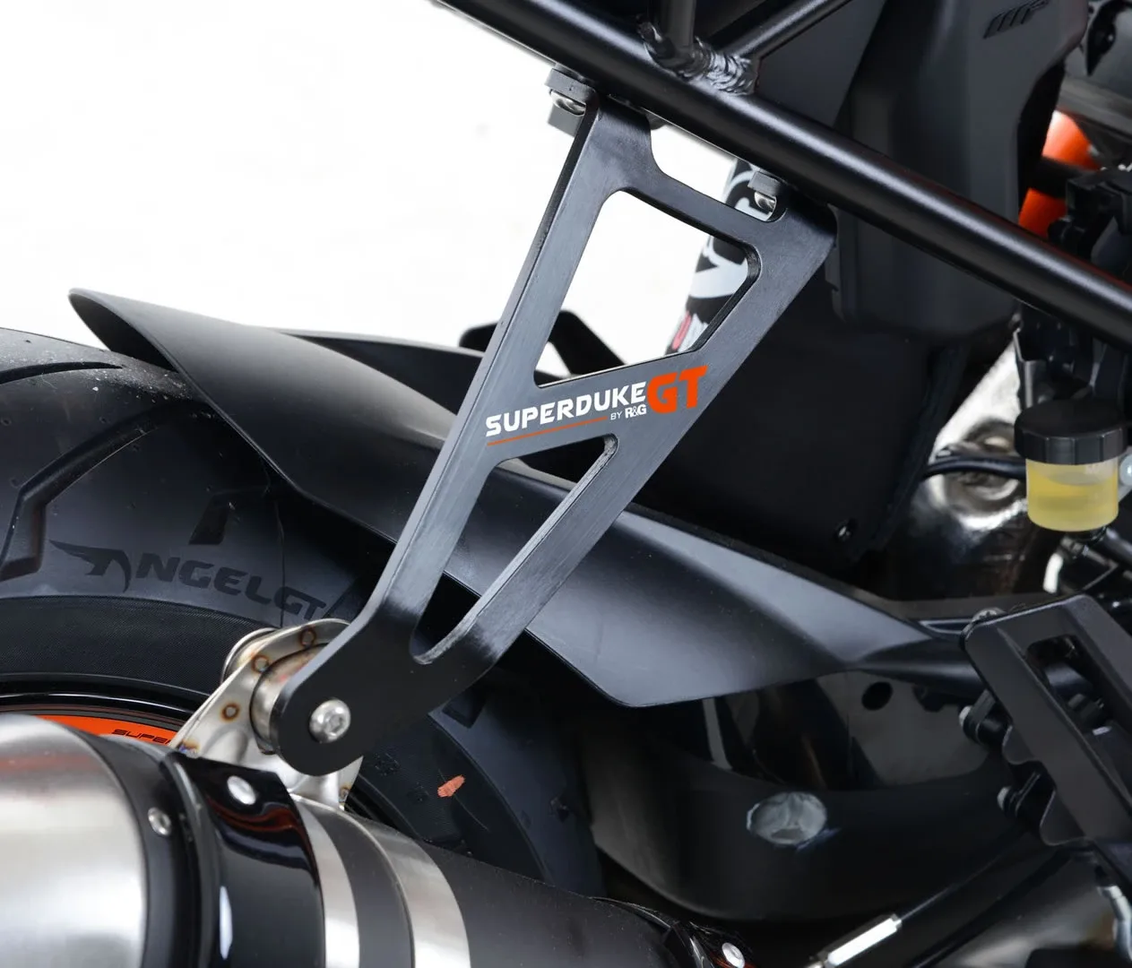 R&G Държач за ауспух за KTM 1290 Super Duke GT (2016–2024)