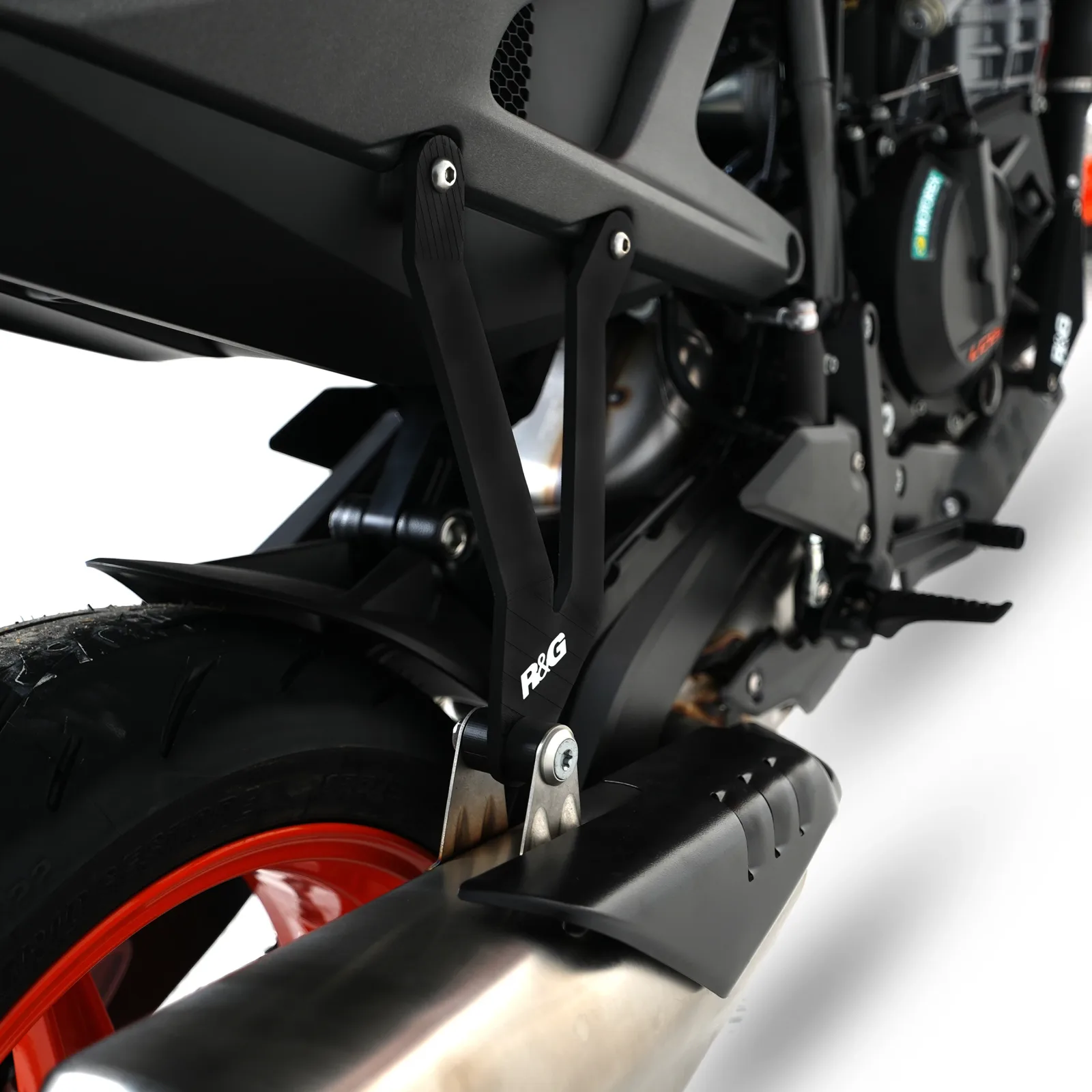 R&G Държач за ауспух за KTM 990 Duke (2024) (EH0126BKA)