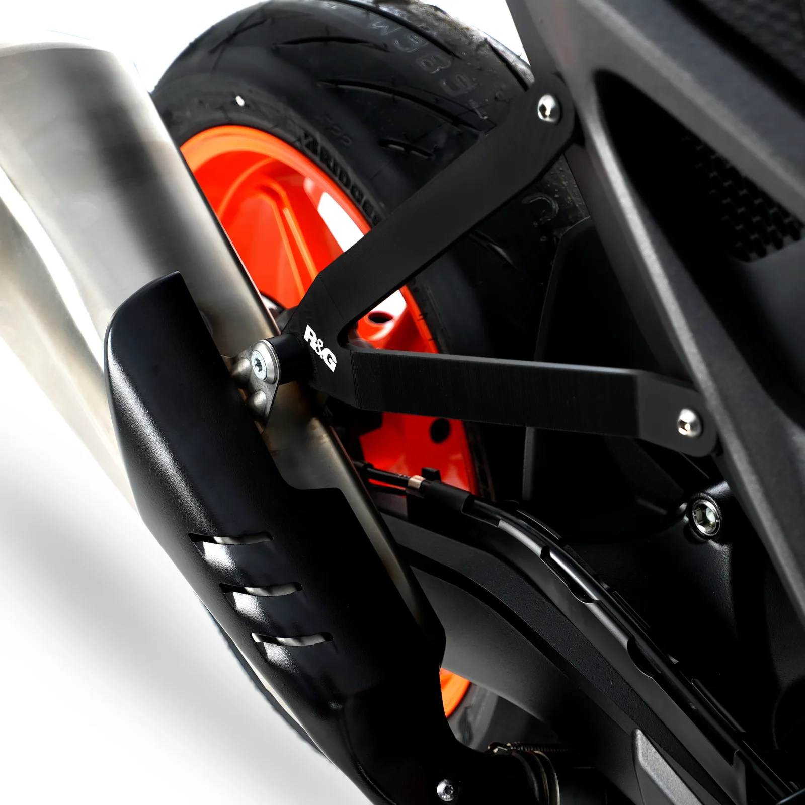 R&G Държач за ауспух за KTM 990 Duke (2024) (EH0126BKA)