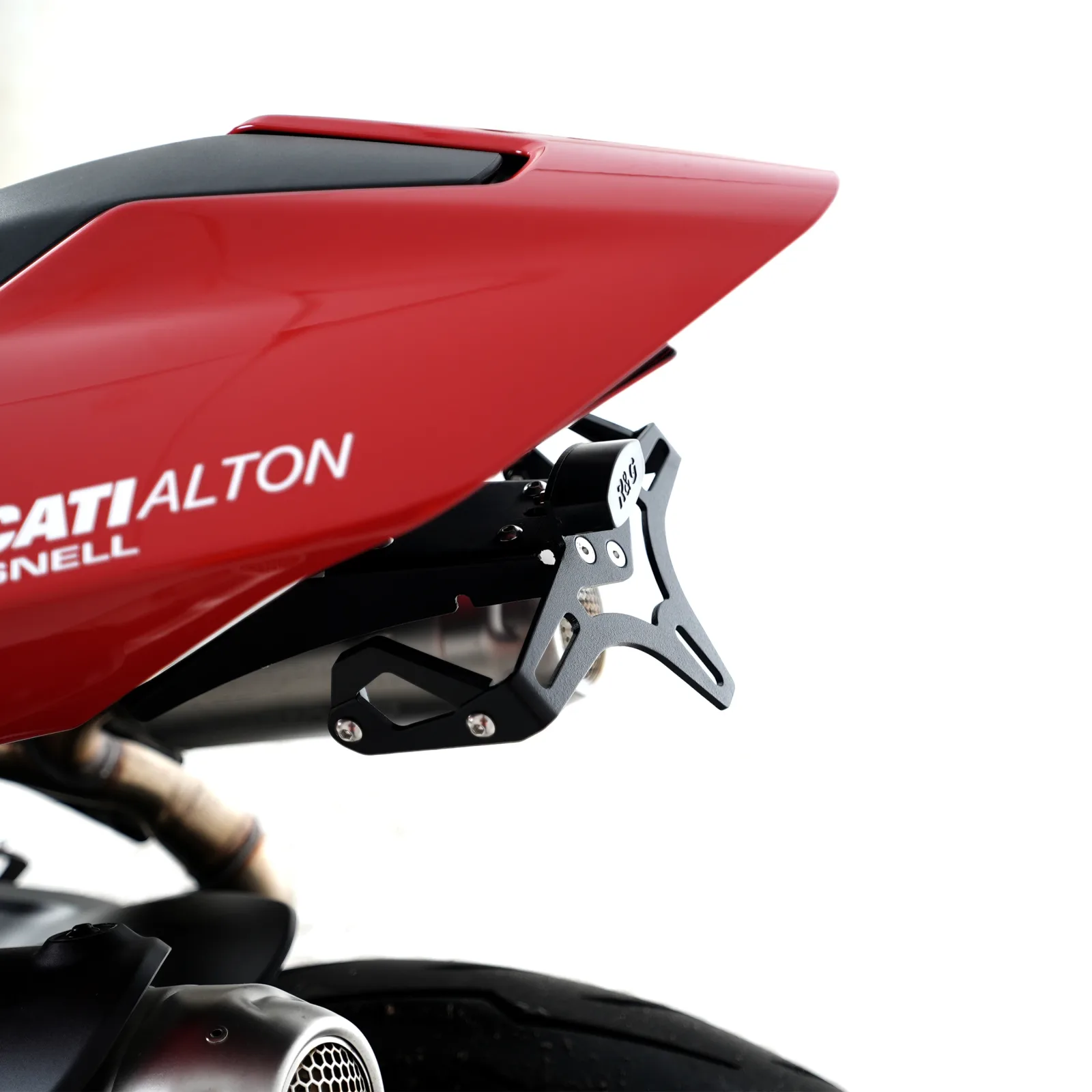 R&G Държач за номер за Ducati Panigale V4 (2025+), Streetfighter V4 (2025+), Streetfighter V4 S (2025+) и др. (LP0388BK)