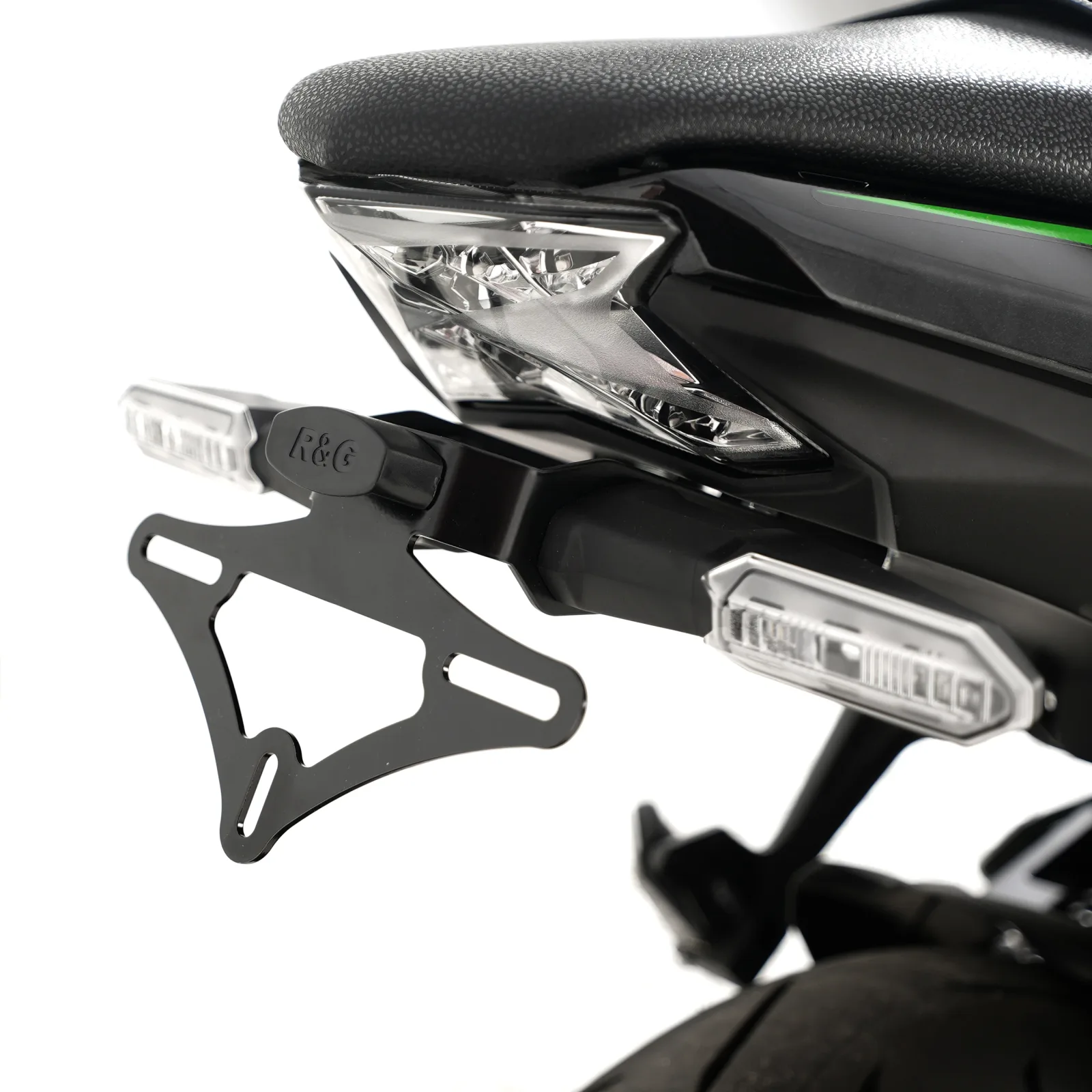 R&G Държач за номер за Kawasaki Z650 (2017–2024), Ninja 650 (2017–2024, 2026+)