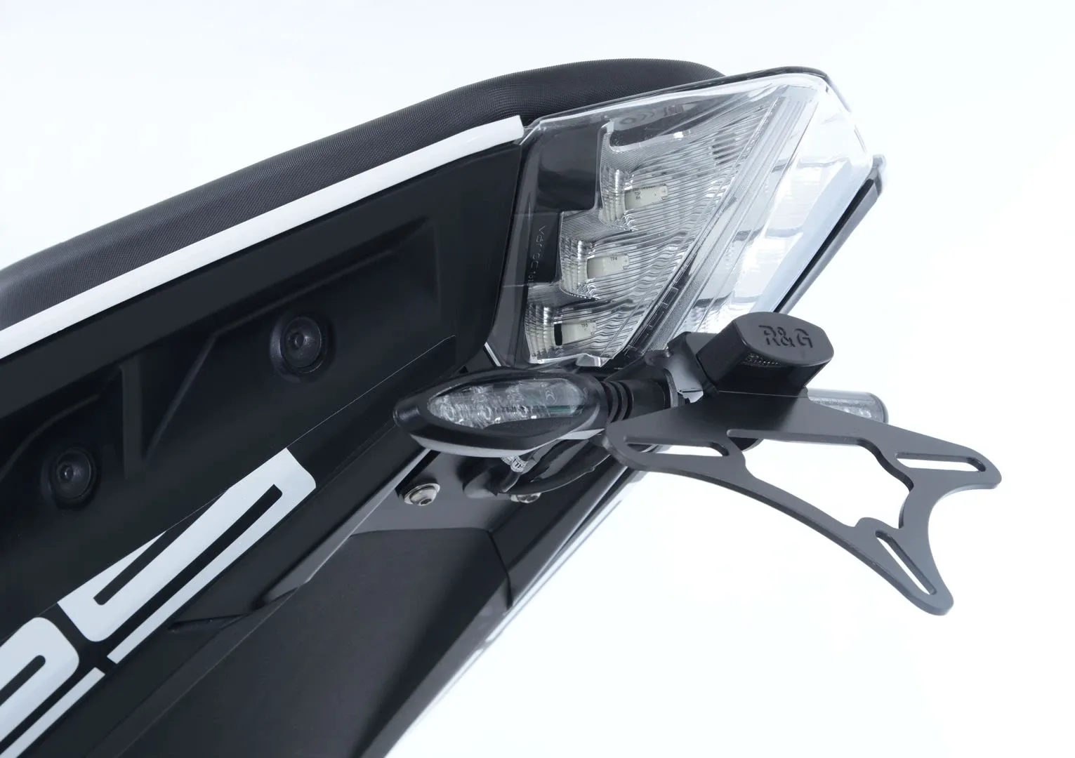 R&G Държач за номер за KTM 125 Duke (2017–2021), 390 Duke (2017–2021), 200 Duke (2017–2021), 250 Duke (2017–2023)