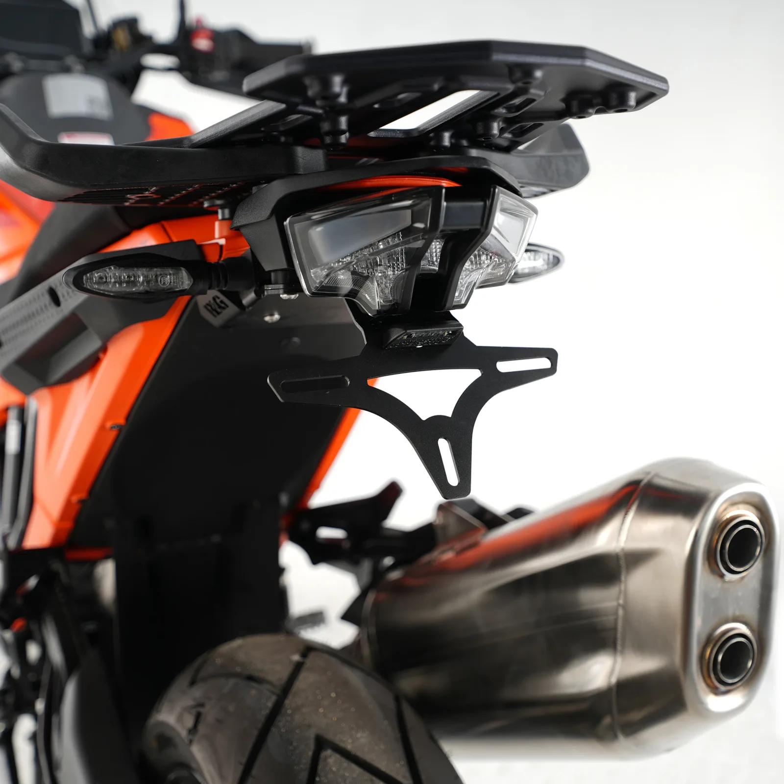 R&G Държач за номер за KTM 1290 Super Adventure (2021–2024)