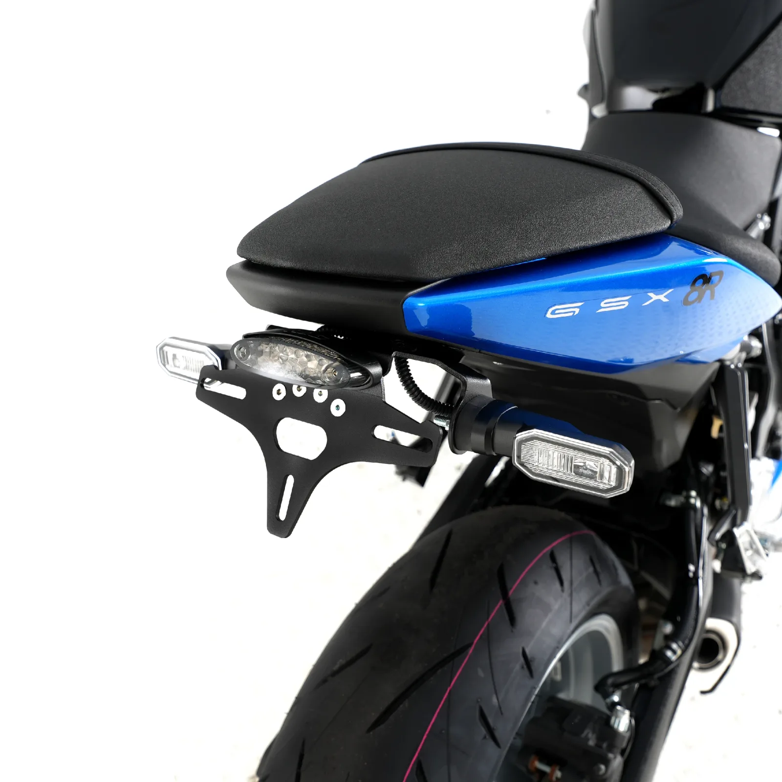 R&G Държач за номер за Suzuki GSX-8S (2023+), GSX-8R (2024+)