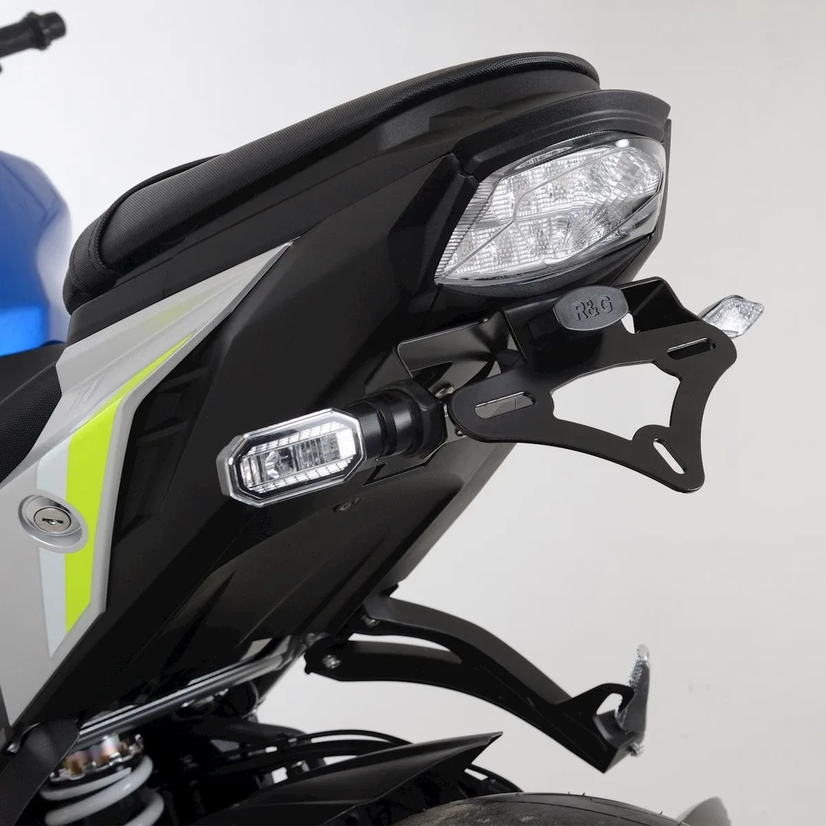 R&G Държач за номер за Suzuki GSX-S 1000 (2021+), GSX-S 950 (2021+)
