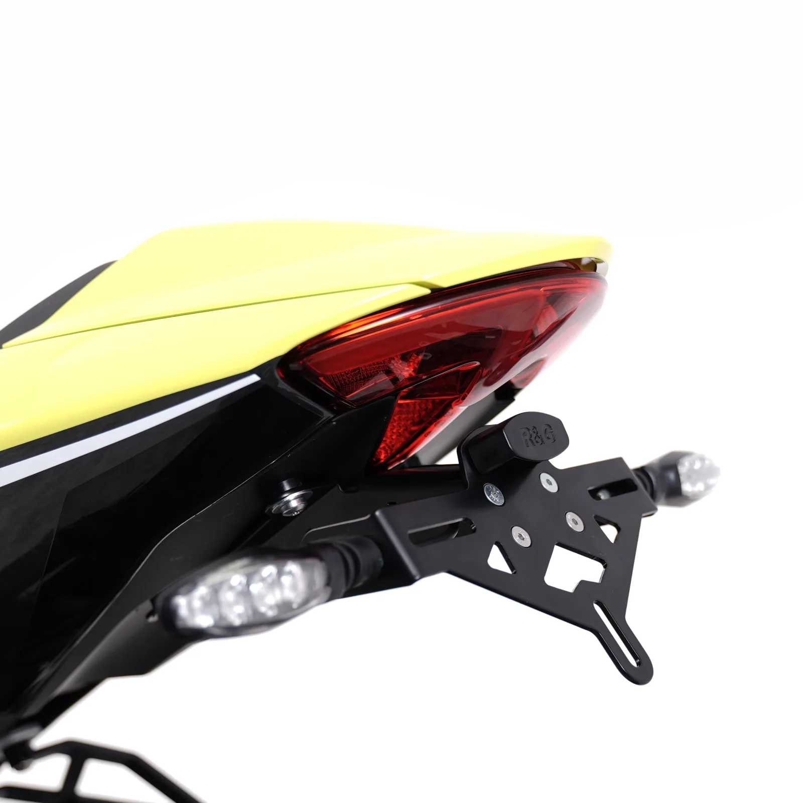 R&G Държач за номер за Triumph Speed Triple 1200 RS (2021+), Speed Triple 1200 RR (2022+) и др. (LP0320)