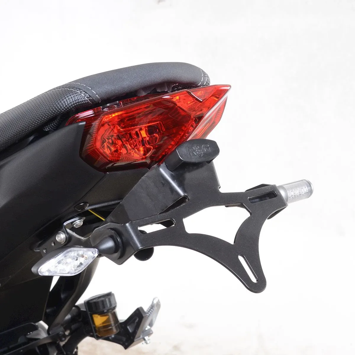 R&G Държач за номер за Yamaha MT-09 (2021–2023), MT-09 SP (2021–2023)