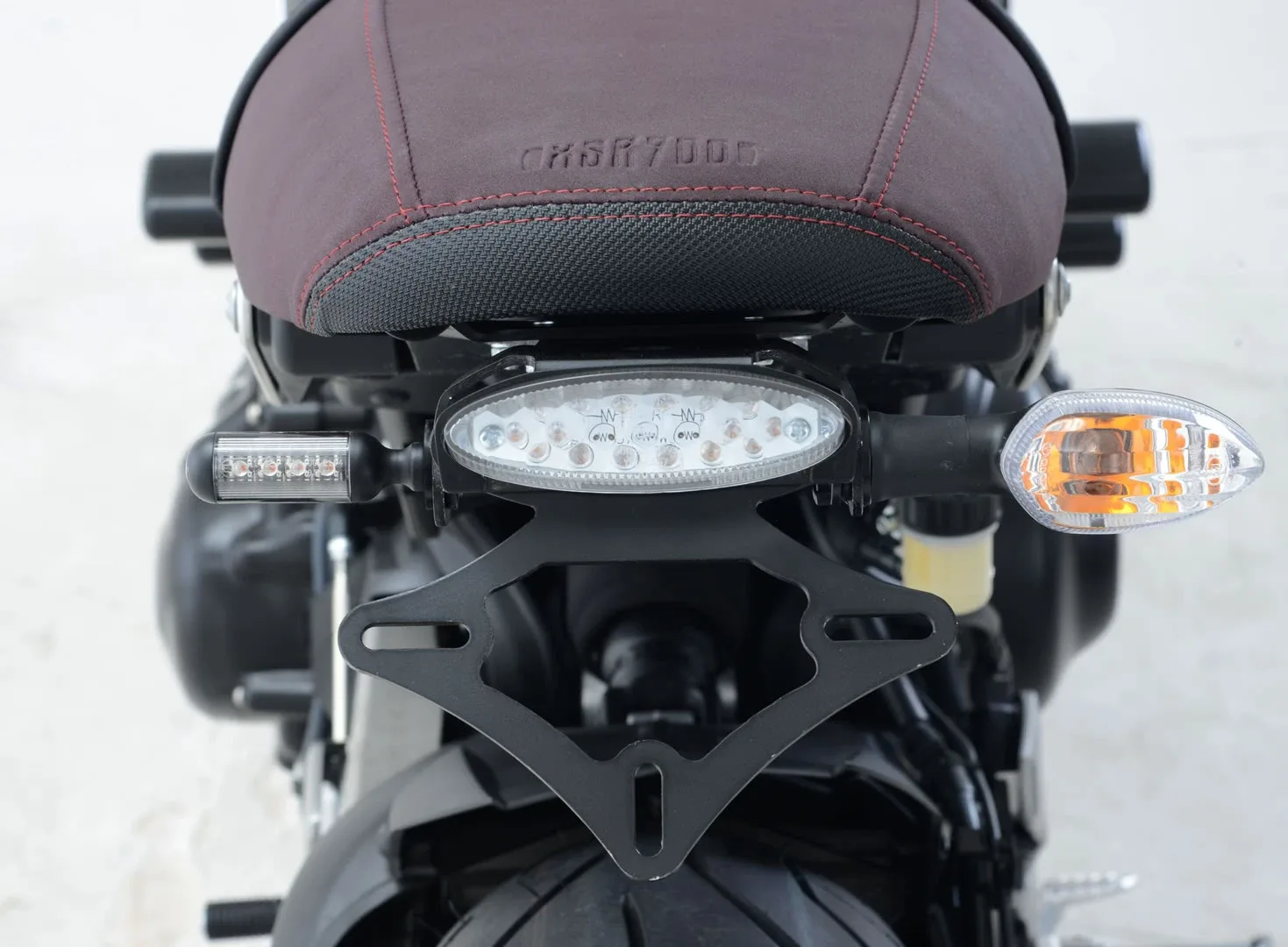 R&G Държач за номер за Yamaha XSR 900 (2016–2021)