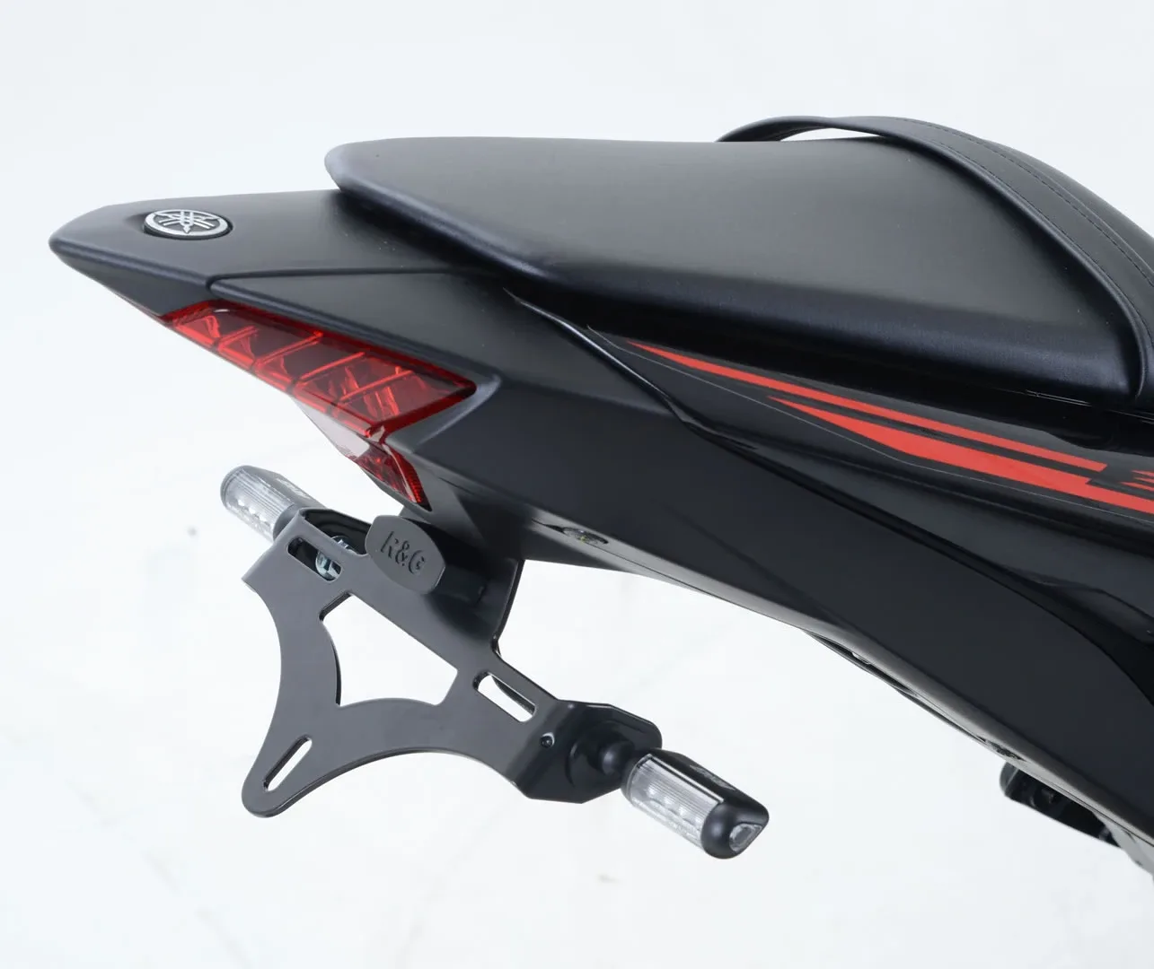 R&G Държач за номер за Yamaha YZF-R3 (2015+), MT-03 (2016+)