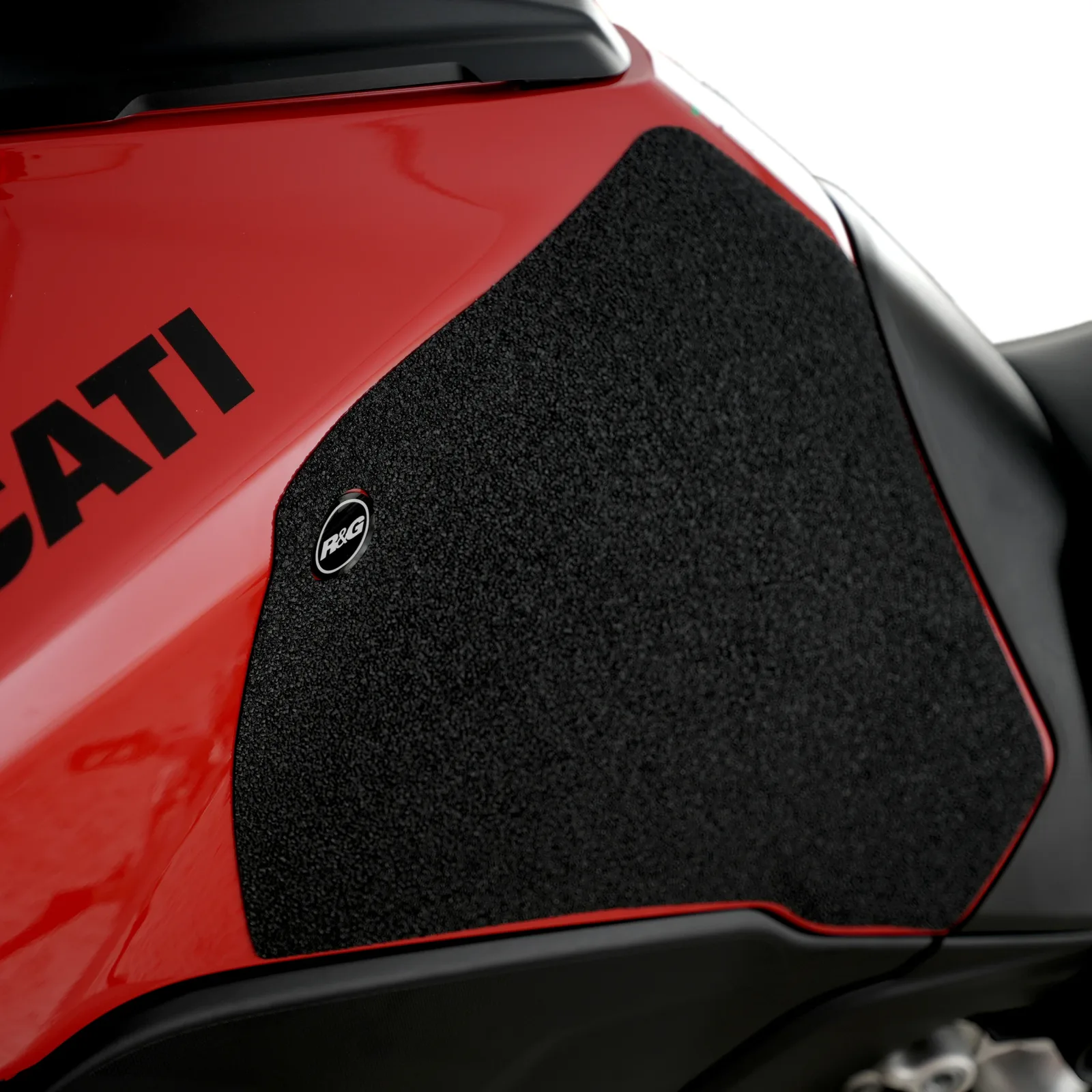 R&G Грипове за резервоар (2 части) за Ducati Multistrada V2 (2025+), Panigale V2 S (2025+)