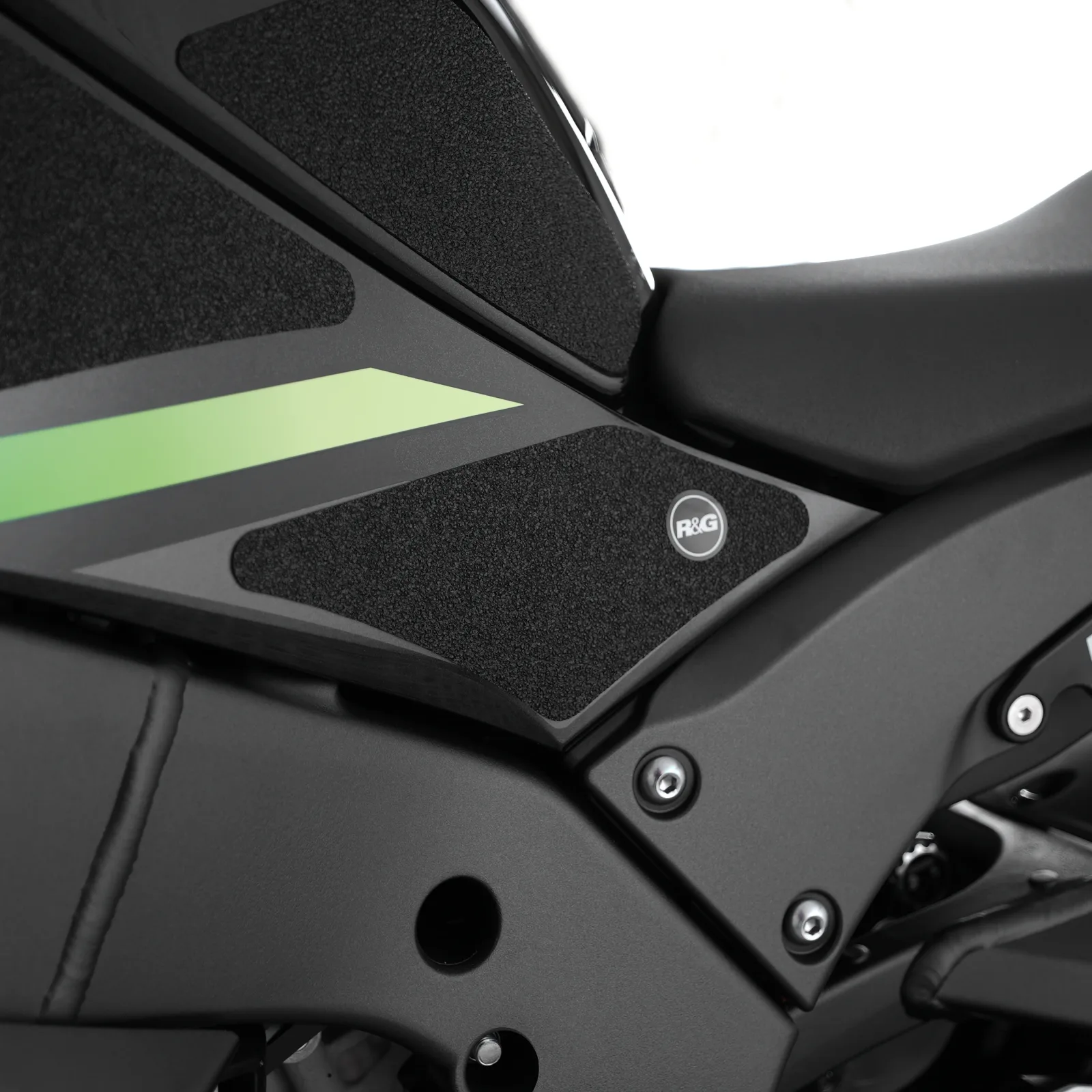 R&G Грипове за резервоар (6 части) за Kawasaki ZX-10RR (2021+), ZX-10R (2021+)