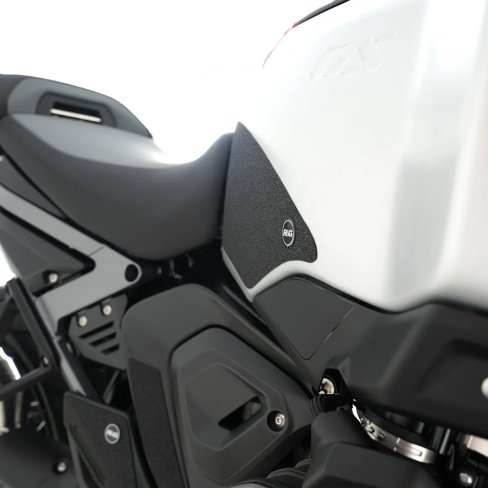 R&G Грипове за резервоар за BMW R 1300 GS Adventure (2024+)
