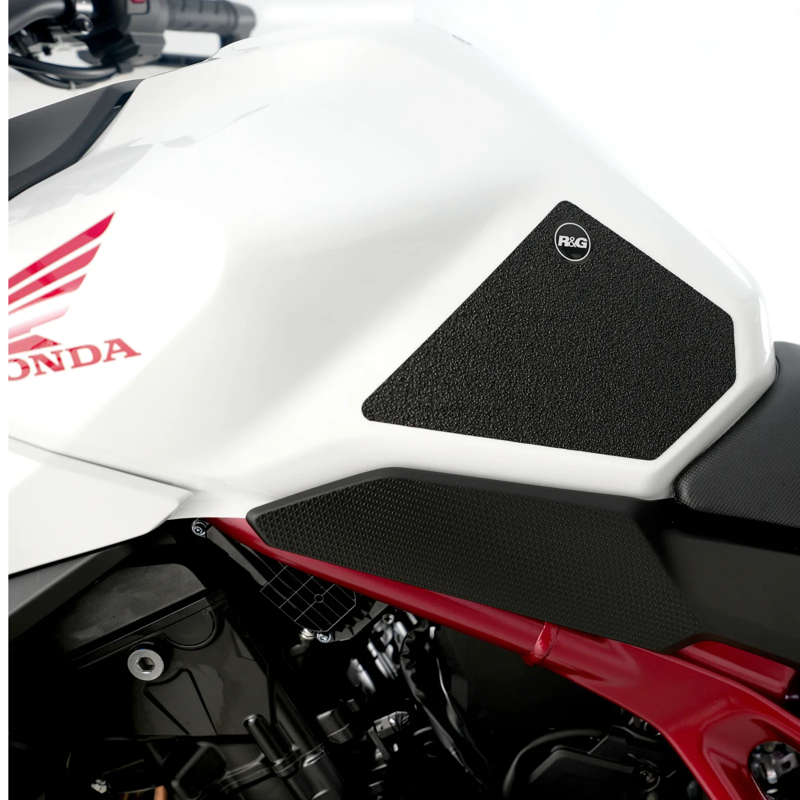 R&G Грипове за резервоар за Honda CB 750 Hornet (2023+)