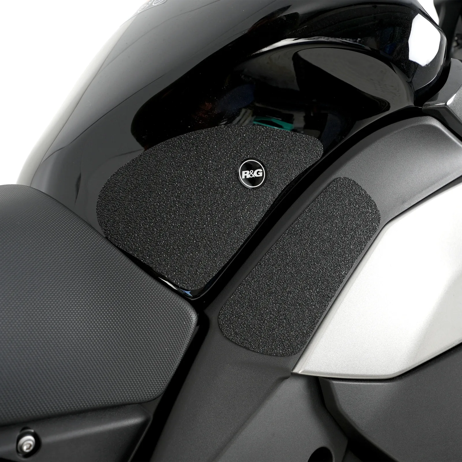 R&G Грипове за резервоар за Kawasaki Z1000SX (2011–2019), Ninja 1000SX (2020–2024), Ninja 1100SX (2025+)