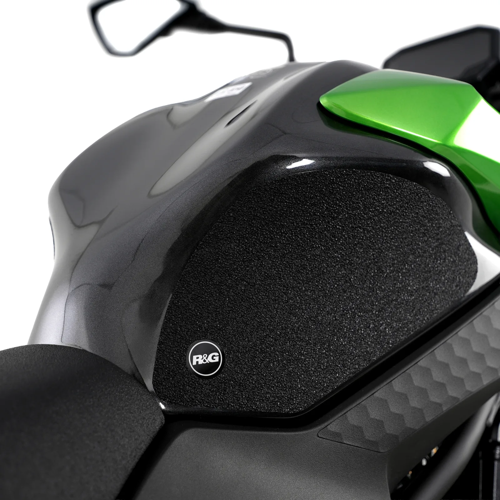 R&G Грипове за резервоар за Kawasaki Z650 (2017+), Ninja 650 (2017+), Z650 S (2026+)
