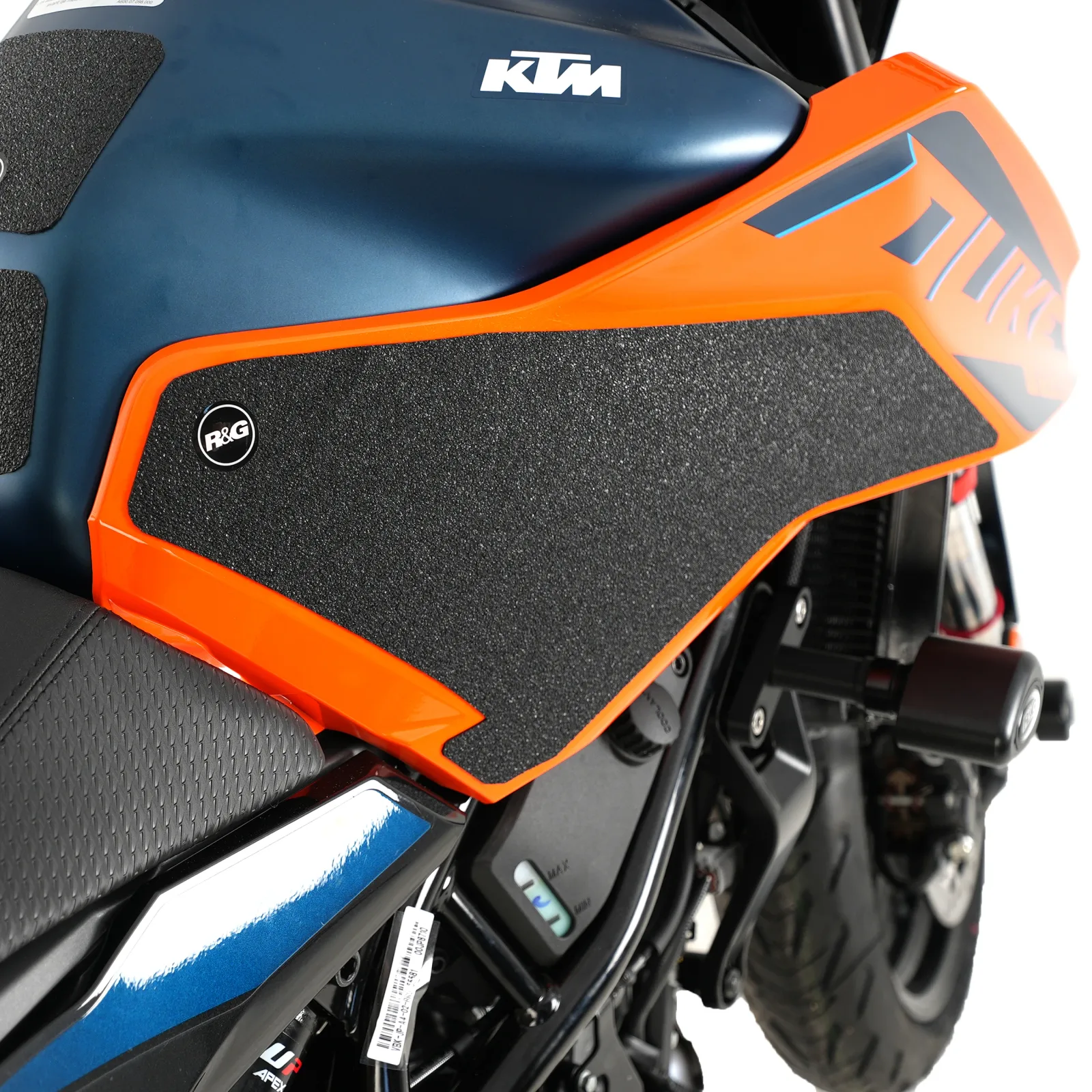 R&G Грипове за резервоар за KTM 125 Duke (2024+), 250 Duke (2024+), 390 Duke (2024–2025)