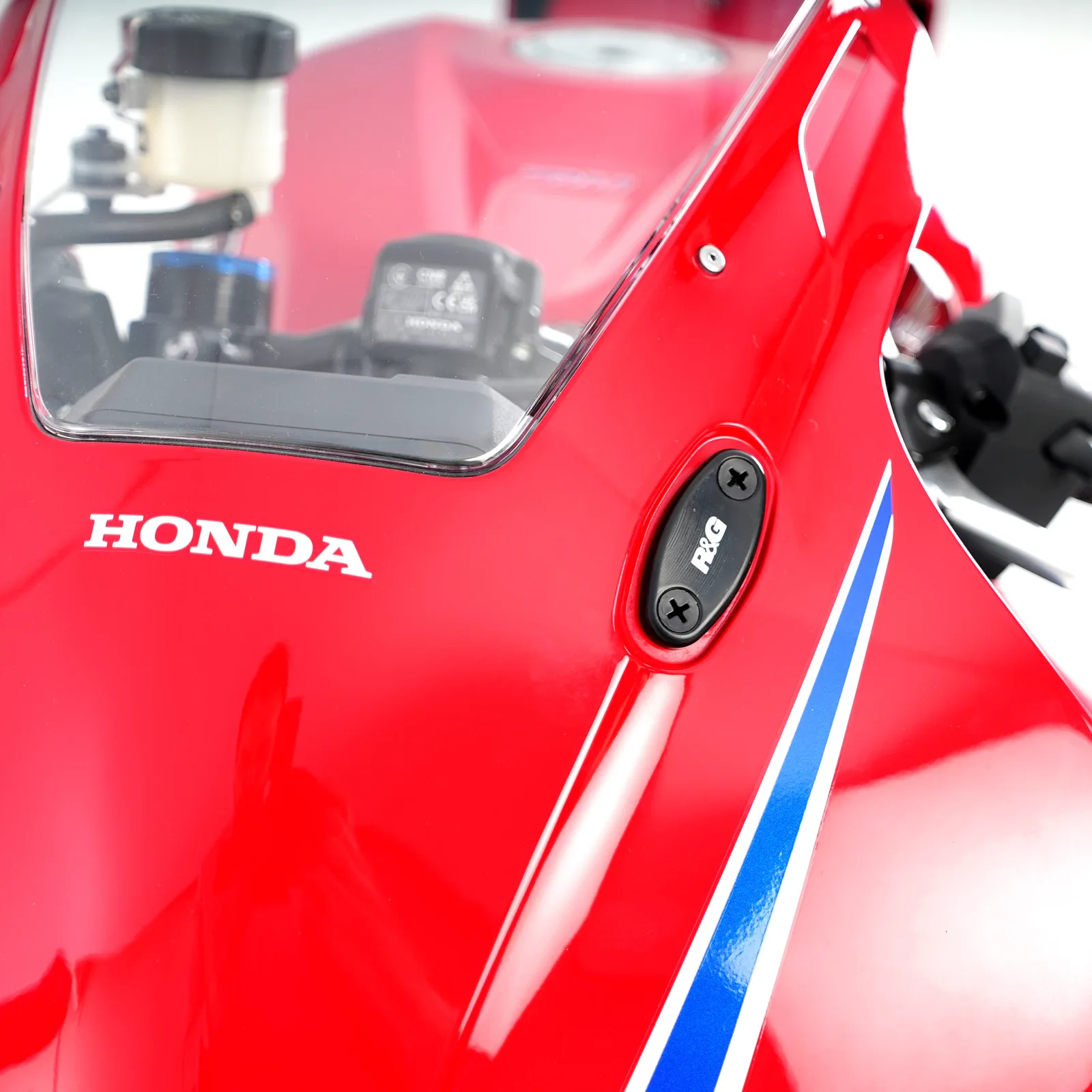 R&G Капачки за огледала за Honda CB 600F Hornet (2002–2004), CBF 600 (2004–2006), CBR 1000RR (2004–2007) и др.