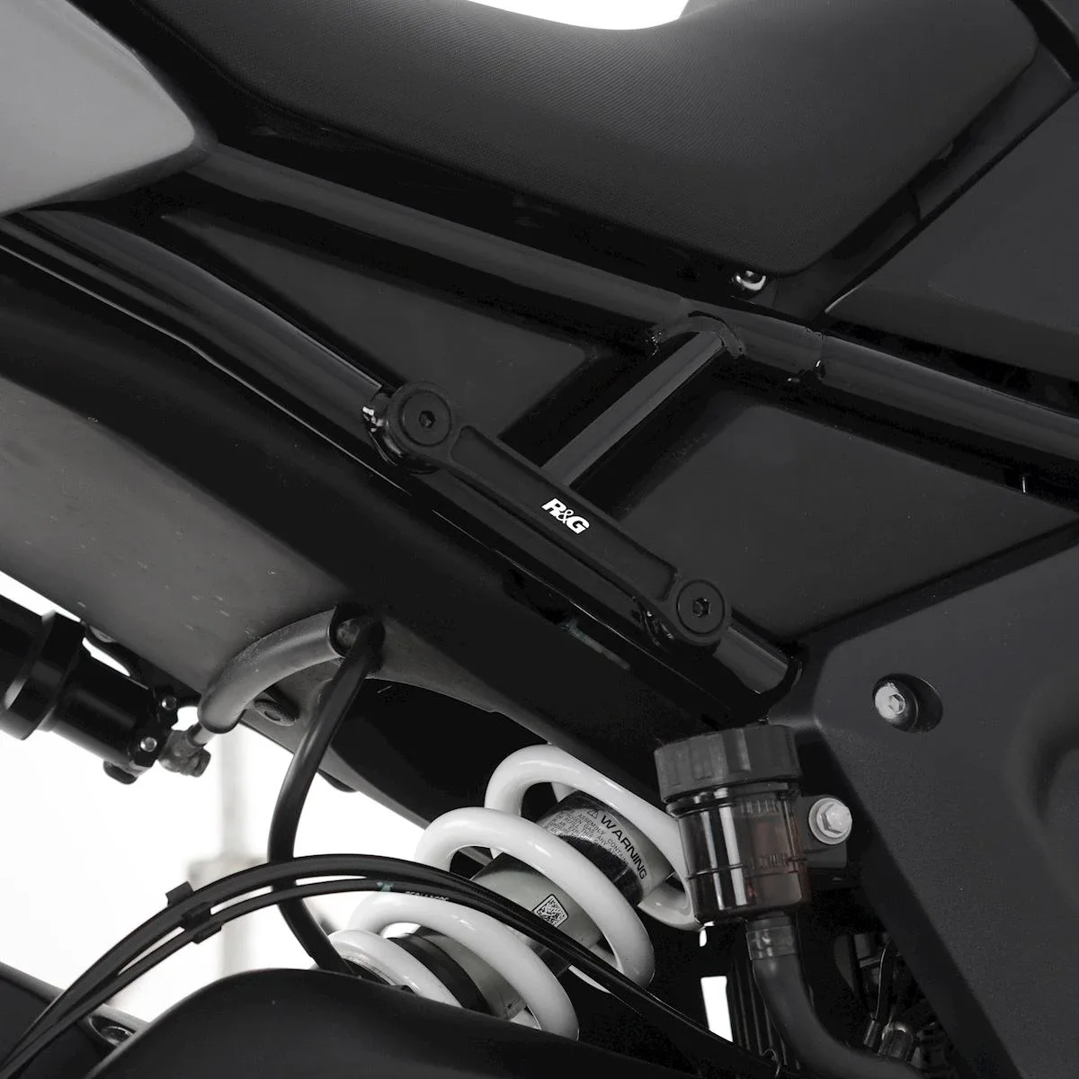 R&G Капачки за степенките на пътника (чифт) за Triumph Tiger Sport 660 (2022–2024)