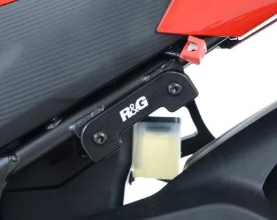 R&G Капачки за степенките на пътника за Honda CBR 250R (2011–2016), CBR 500R (2013–2015), CB 500F (2013–2015) и др.