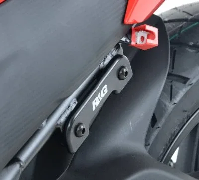 R&G Капачки за степенките на пътника за Honda CBR 250R (2011–2016), CBR 500R (2013–2015), CB 500F (2013–2015) и др.