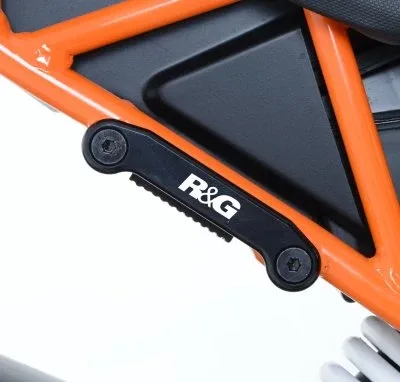 R&G Капачки за степенките на пътника за KTM RC 125 (2014–2016), RC 200 (2014–2016), RC 390 (2014–2016)