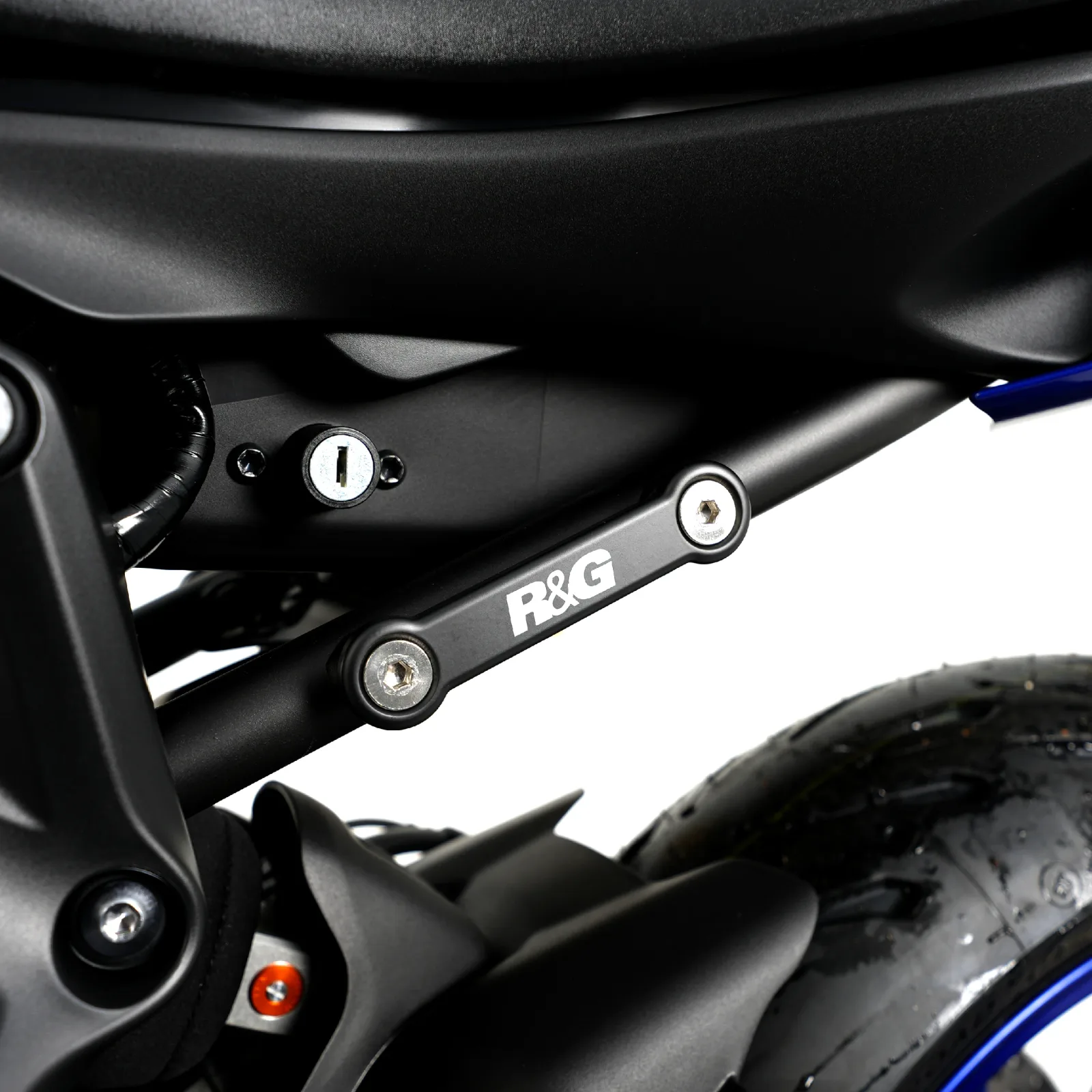 R&G Капачки за степенките на пътника за Yamaha MT-07 (2014+)